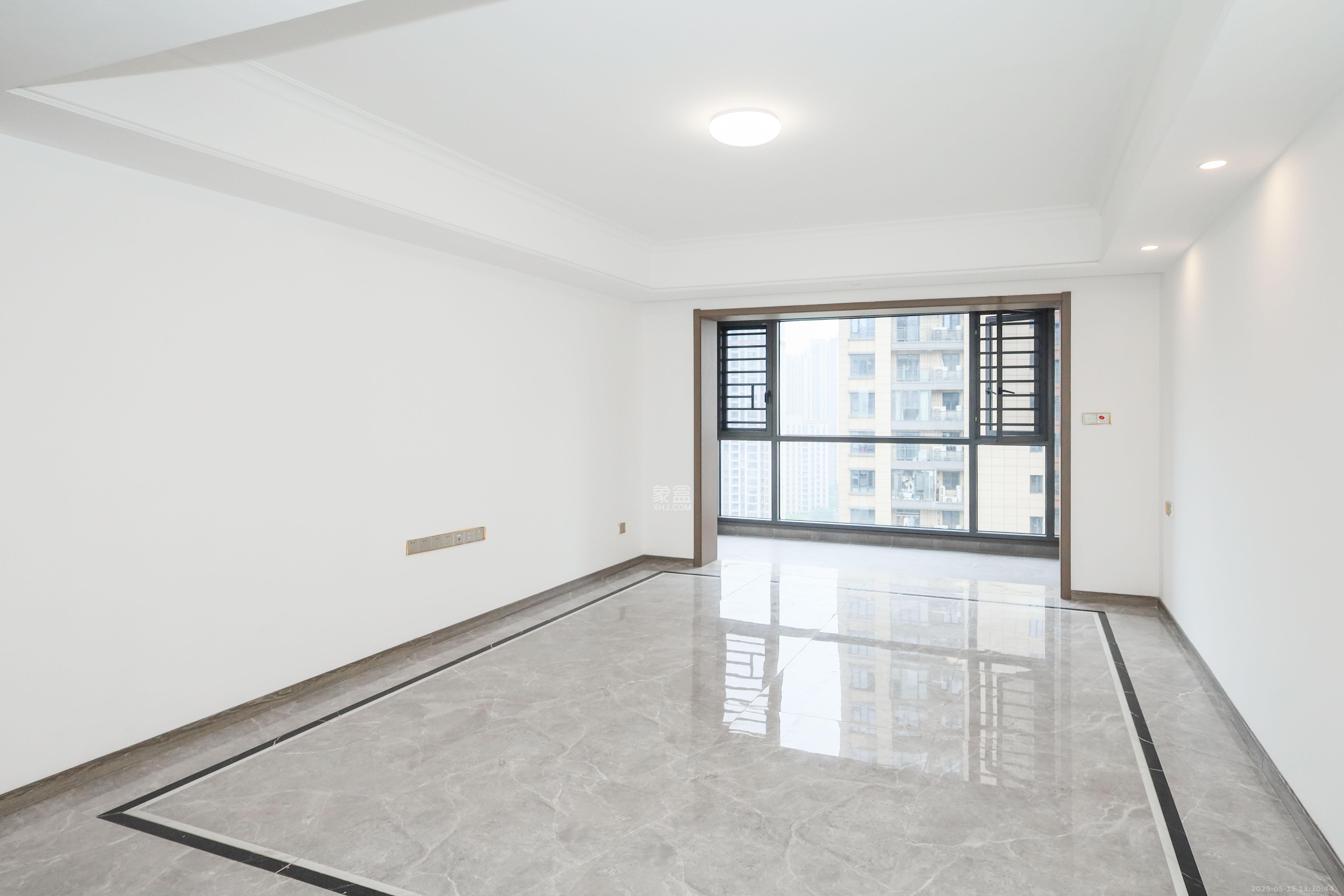 梦想新天地 3室2厅1卫 148.0万 梦想新天地 3室2厅1卫 148.0万客厅