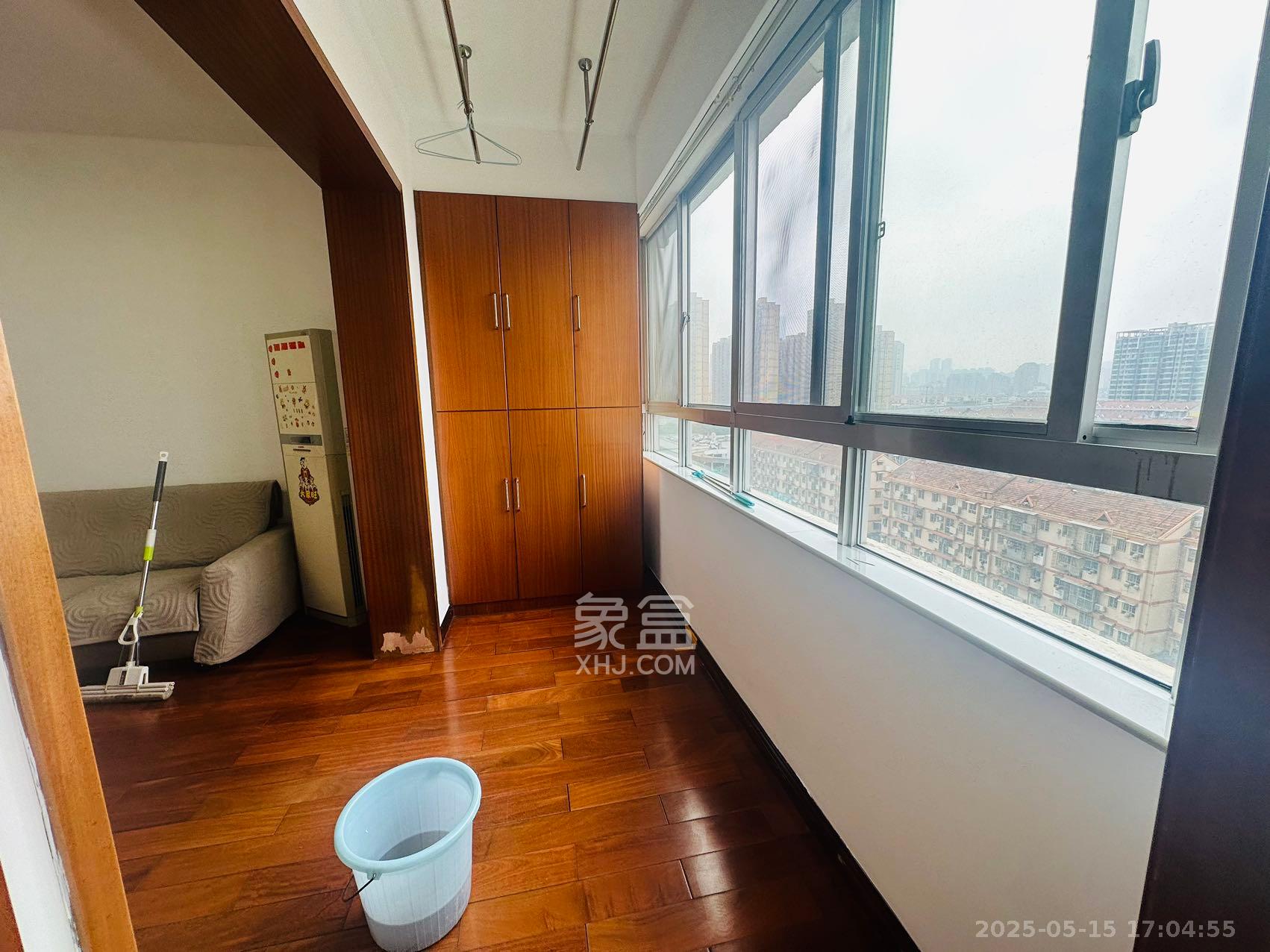 上河国际B座  2室1厅1卫   2800.00元/月室内图