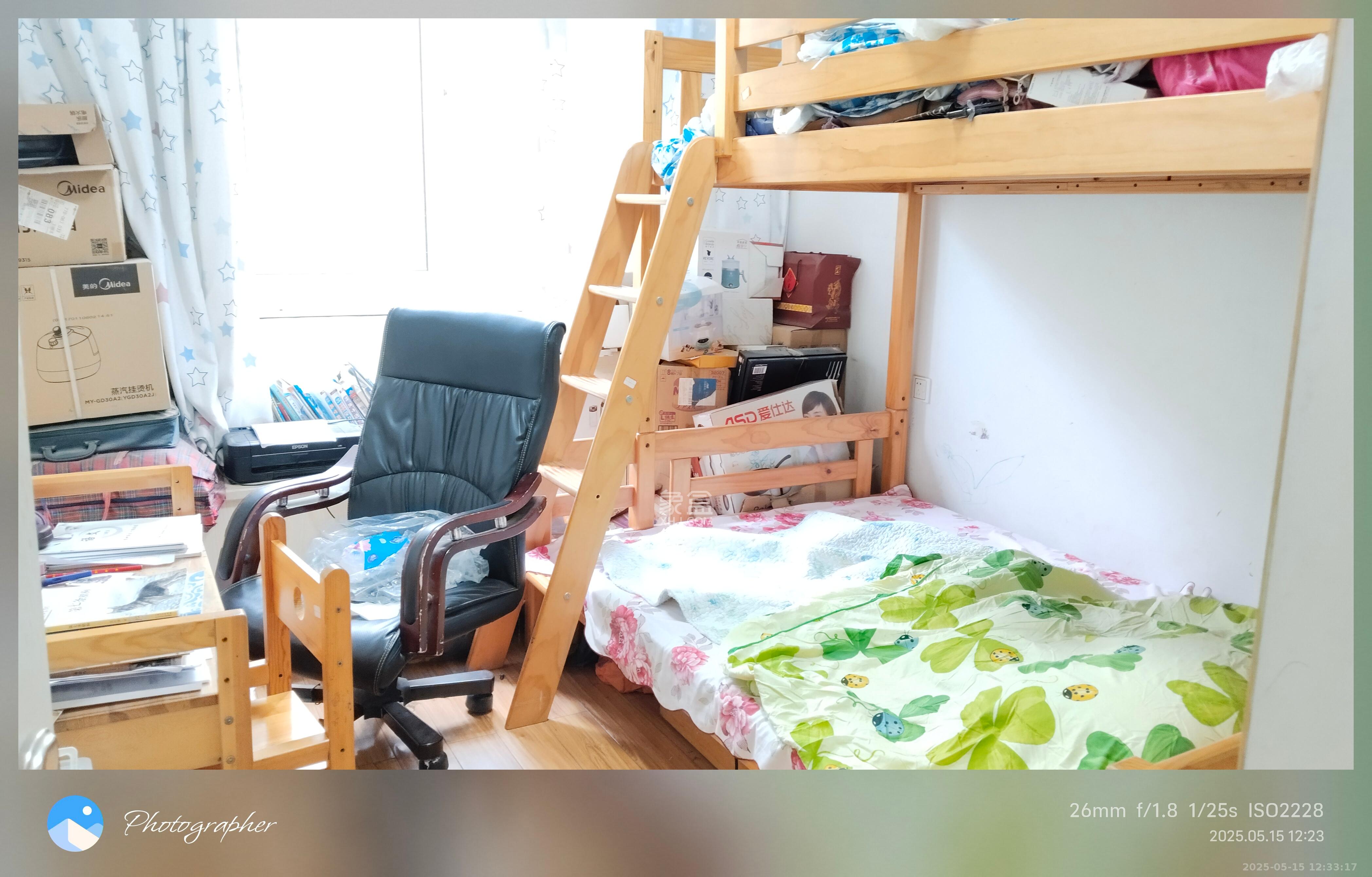 山水湾 3室2厅2卫 2000.0元/月 山水湾 3室2厅2卫 2000.0元/月室内图