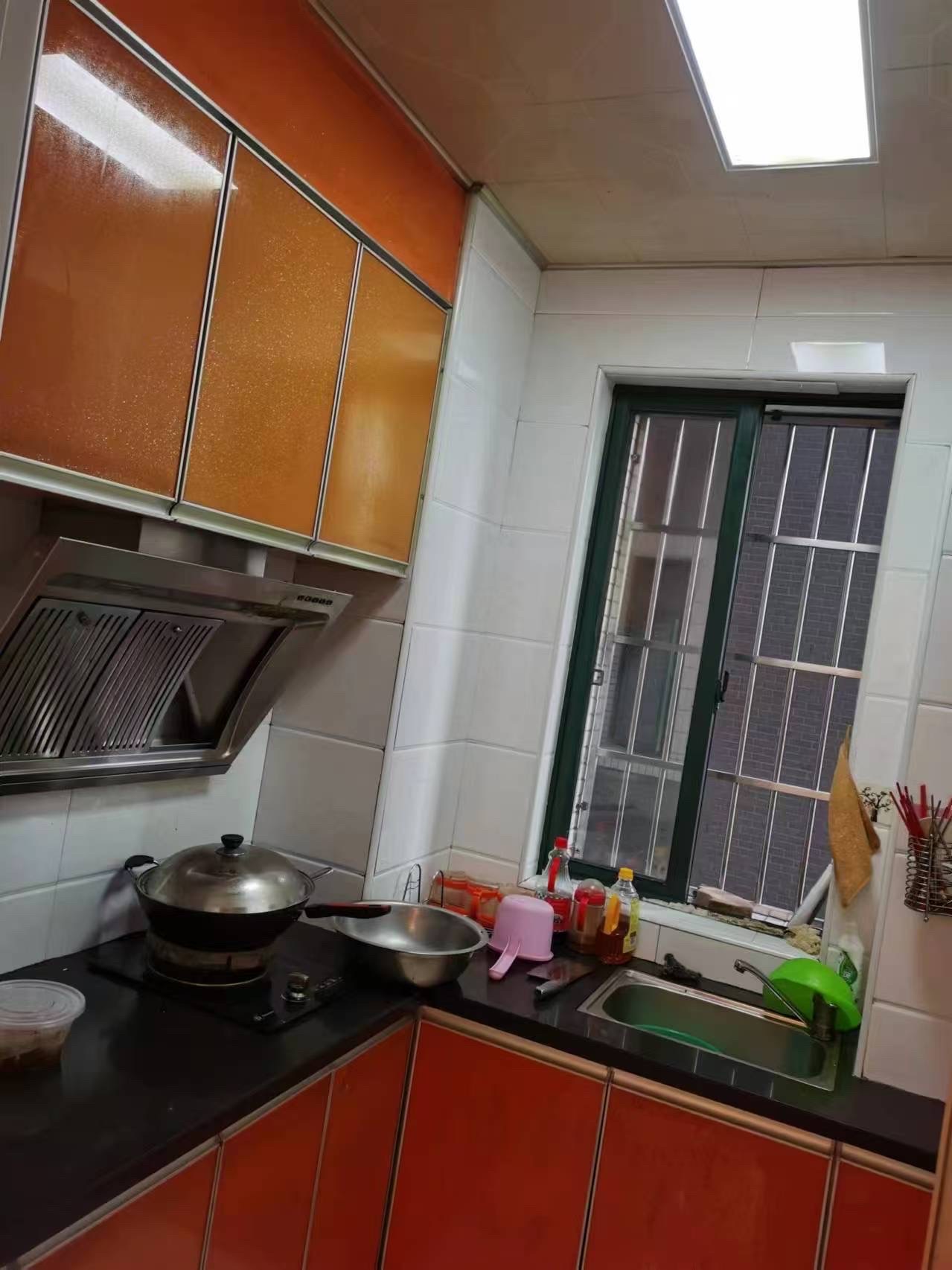 长河广场(待清理) 2室1厅1卫 1600.0元/月 长河广场(待清理) 2室1厅1卫 1600.0元/月室内图