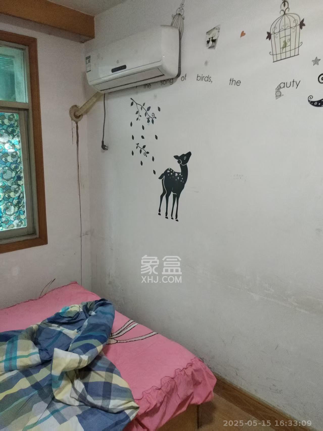 解放四村石子冲 2室1厅1卫 1200.0元/月 解放四村石子冲 2室1厅1卫 1200.0元/月室内图