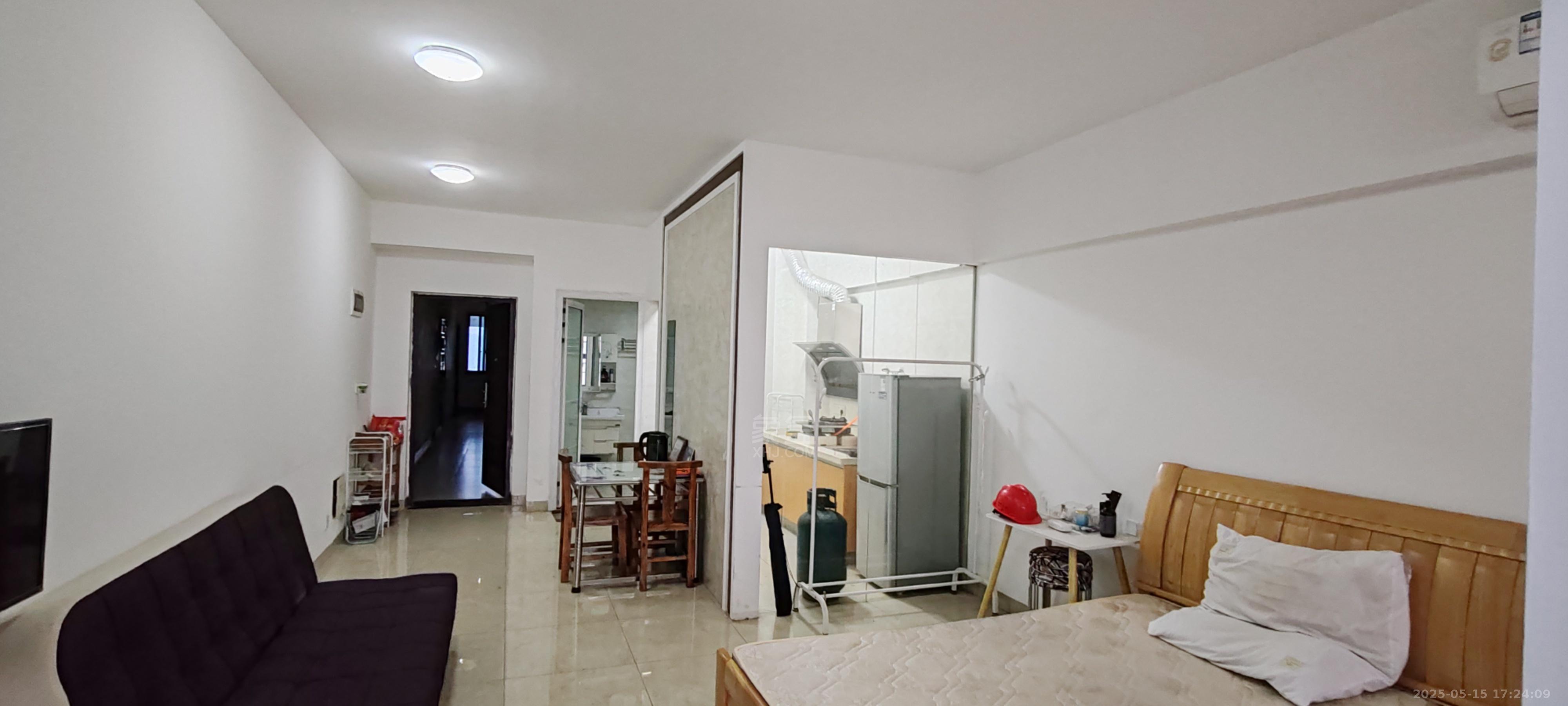 圣华名城建设北路110号 1室1厅1卫 900.0元/月 圣华名城建设北路110号 1室1厅1卫 900.0元/月室内图