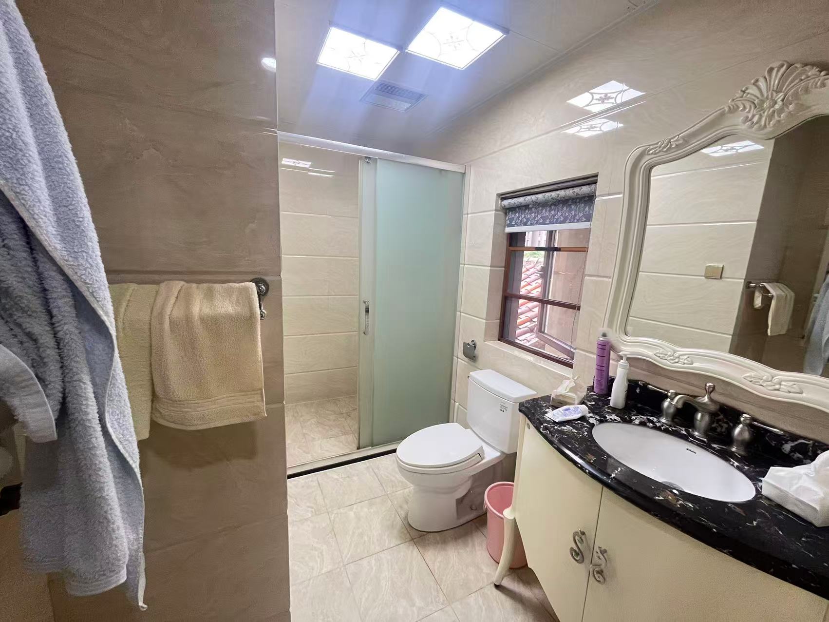 湘银星城  5室3厅4卫    288.0万 湘银星城  5室3厅4卫    288.0万室内图