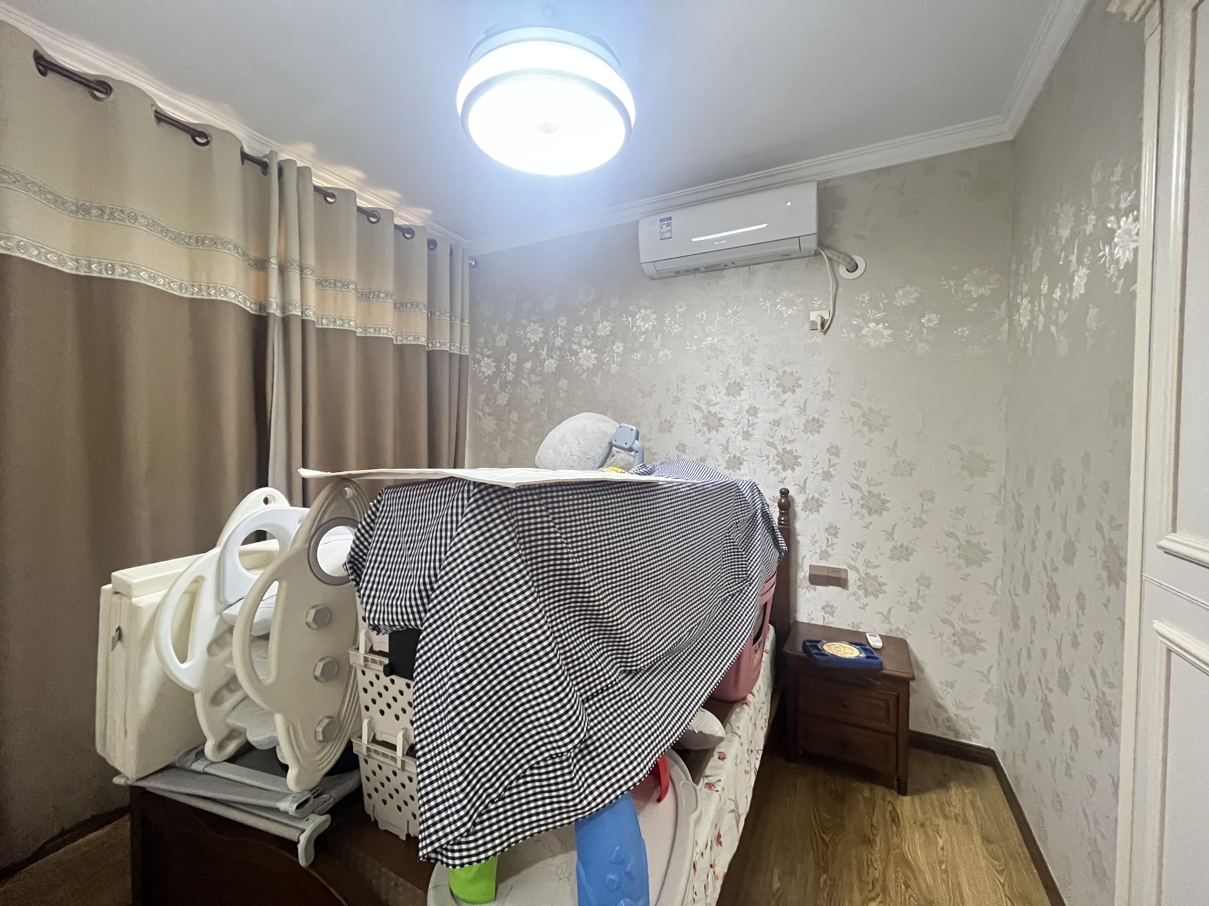 湘银星城 1室2厅2卫 86.8万 湘银星城 1室2厅2卫 86.8万室内图