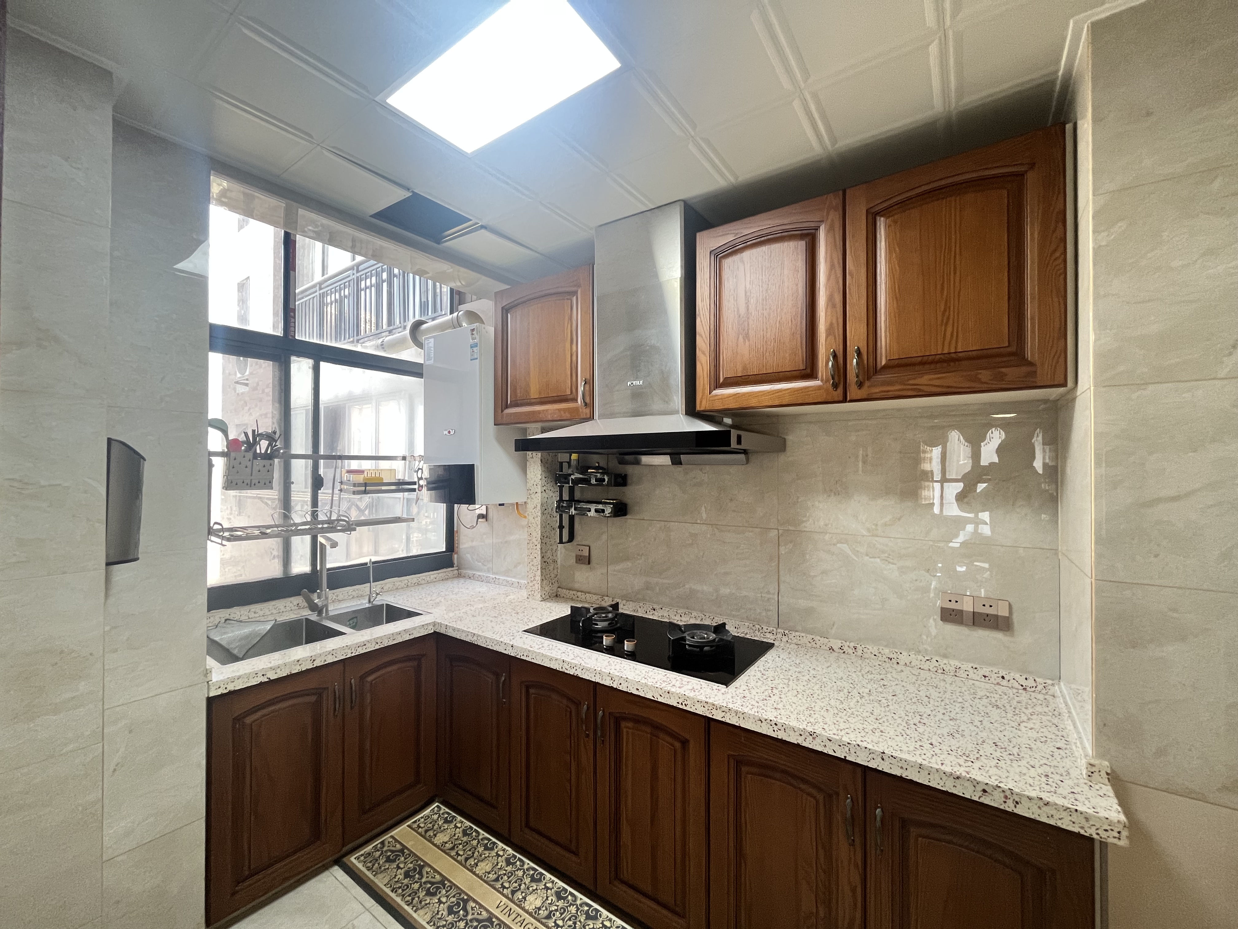 湘银星城 1室2厅2卫 86.8万 湘银星城 1室2厅2卫 86.8万室内图