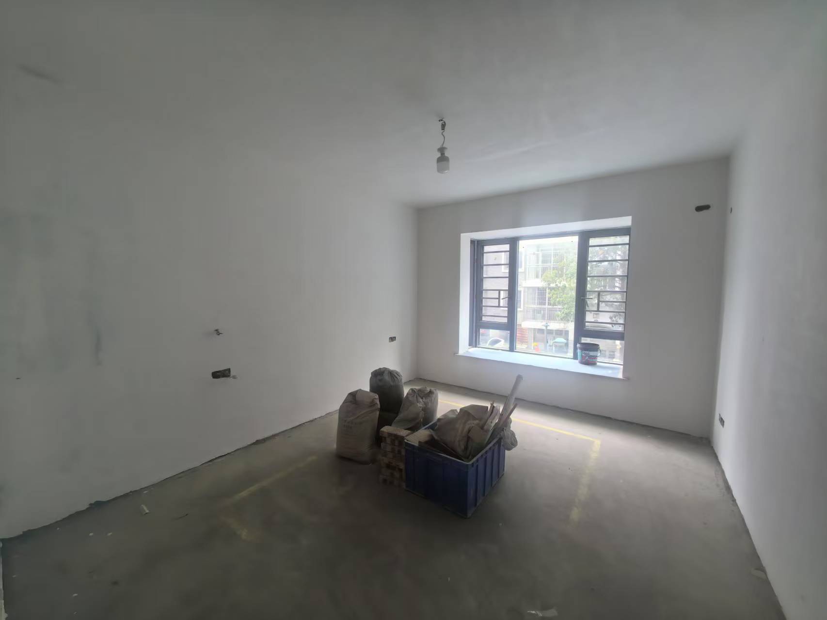 枫溪苑  4室2厅2卫    43.0万 枫溪苑  4室2厅2卫    43.0万