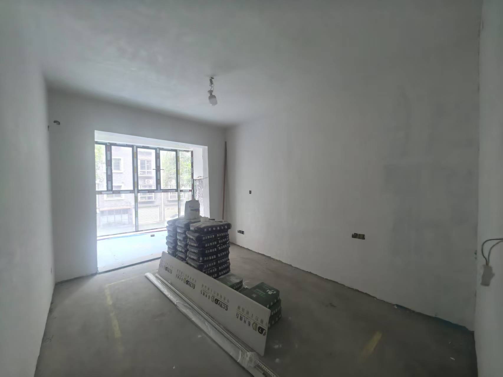 枫溪苑  4室2厅2卫    43.0万 枫溪苑  4室2厅2卫    43.0万室内图