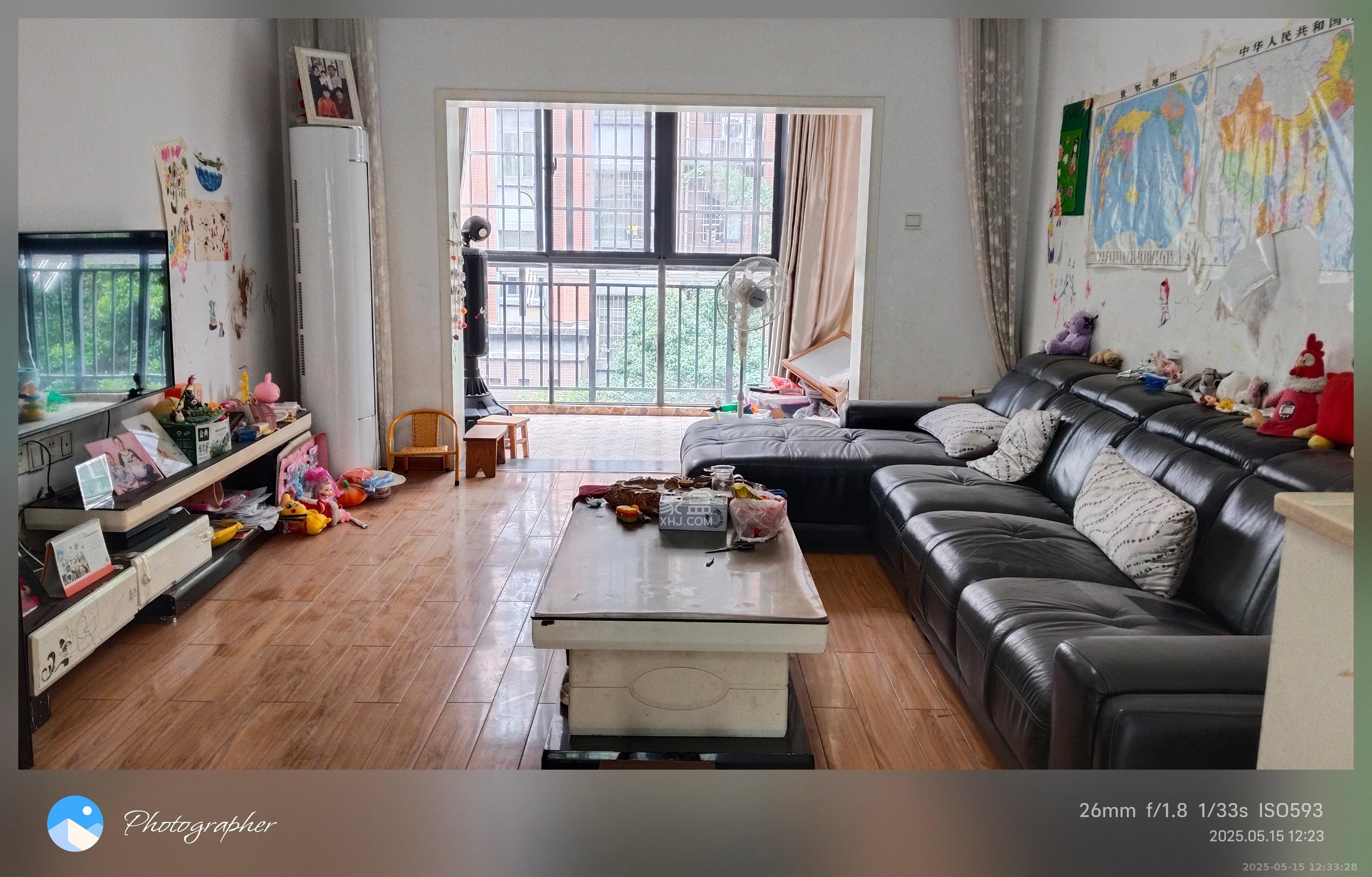 山水湾 3室2厅2卫 2000.0元/月 山水湾 3室2厅2卫 2000.0元/月室内图