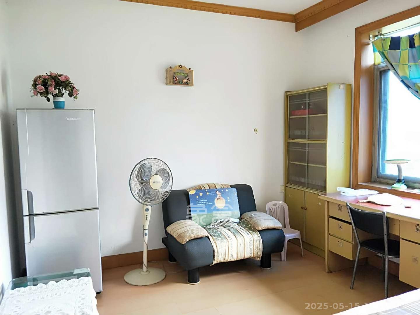 乔庄社区 3室1厅1卫 2000.0元/月 乔庄社区 3室1厅1卫 2000.0元/月室内图