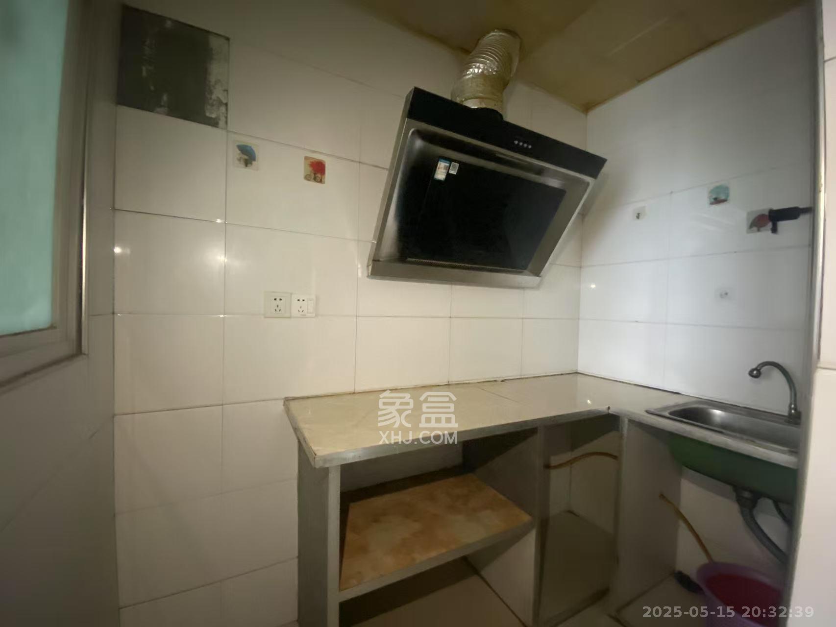 东岸梅园小区 2室1厅1卫 1100.0元/月 东岸梅园小区 2室1厅1卫 1100.0元/月室内图