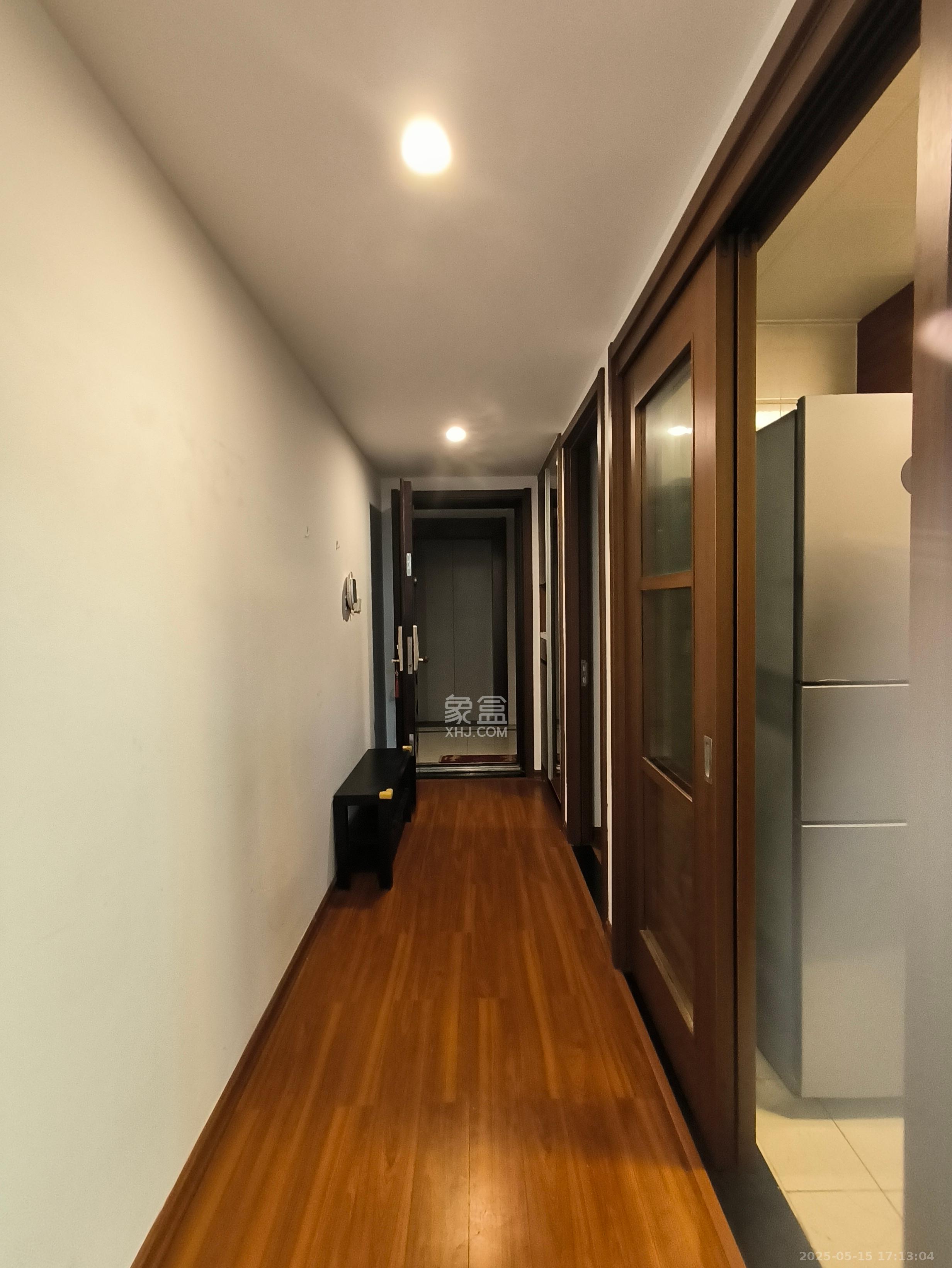 龙湖水晶郦城  1室0厅0卫    2900.0元/月