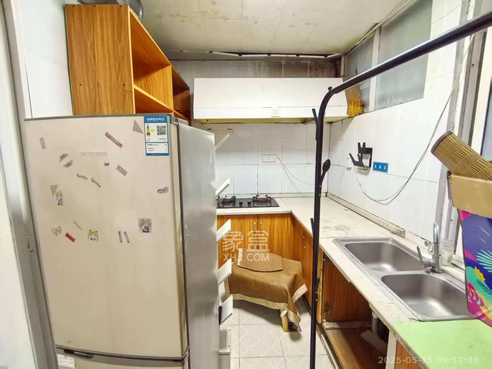 中建五局信和苑三区 3室2厅1卫 1500.0元/月 中建五局信和苑三区 3室2厅1卫 1500.0元/月室内图