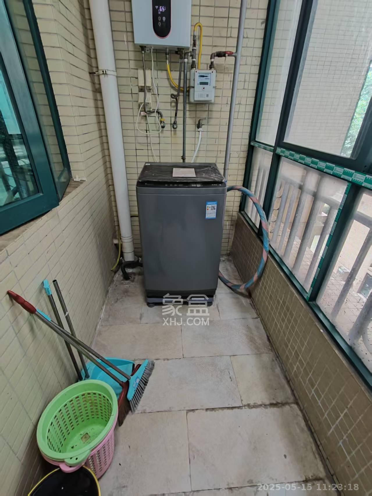 恒大名都  3室2厅2卫   1900.00元/月室内图