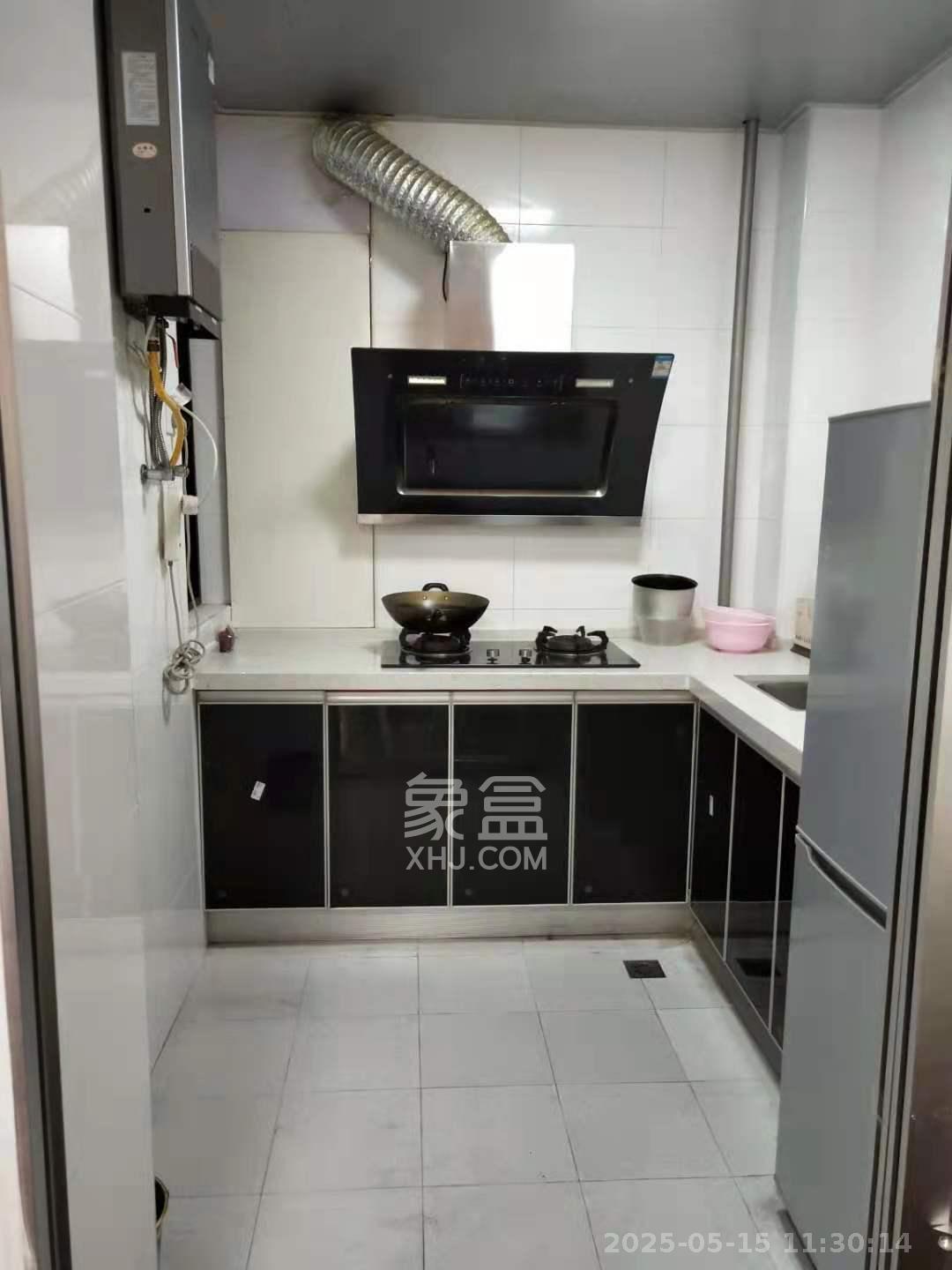长房时代城  1室2厅1卫   2800.00元/月室内图
