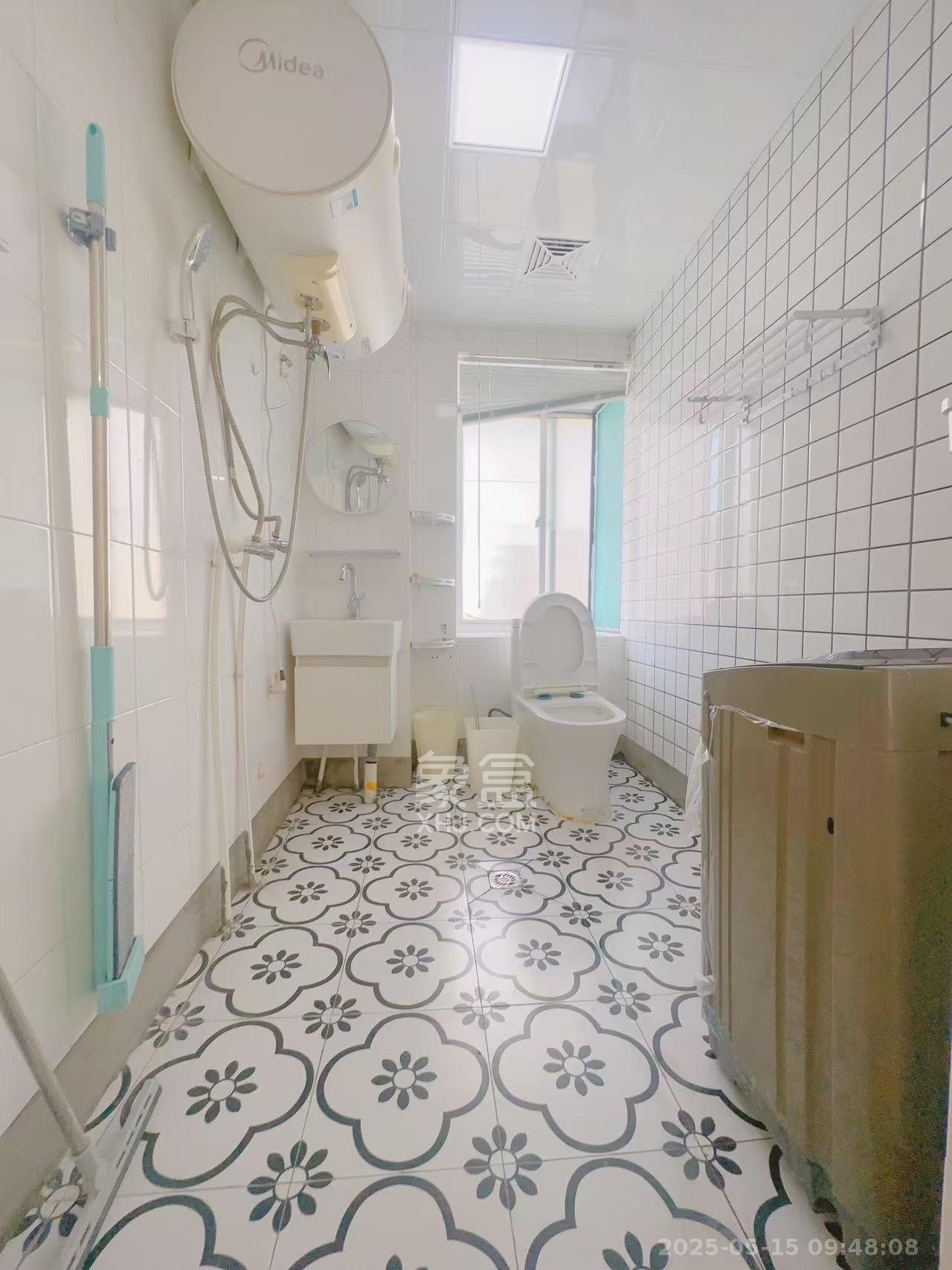 嘉盛奥美城  1室2厅2卫   1330.00元/月室内图