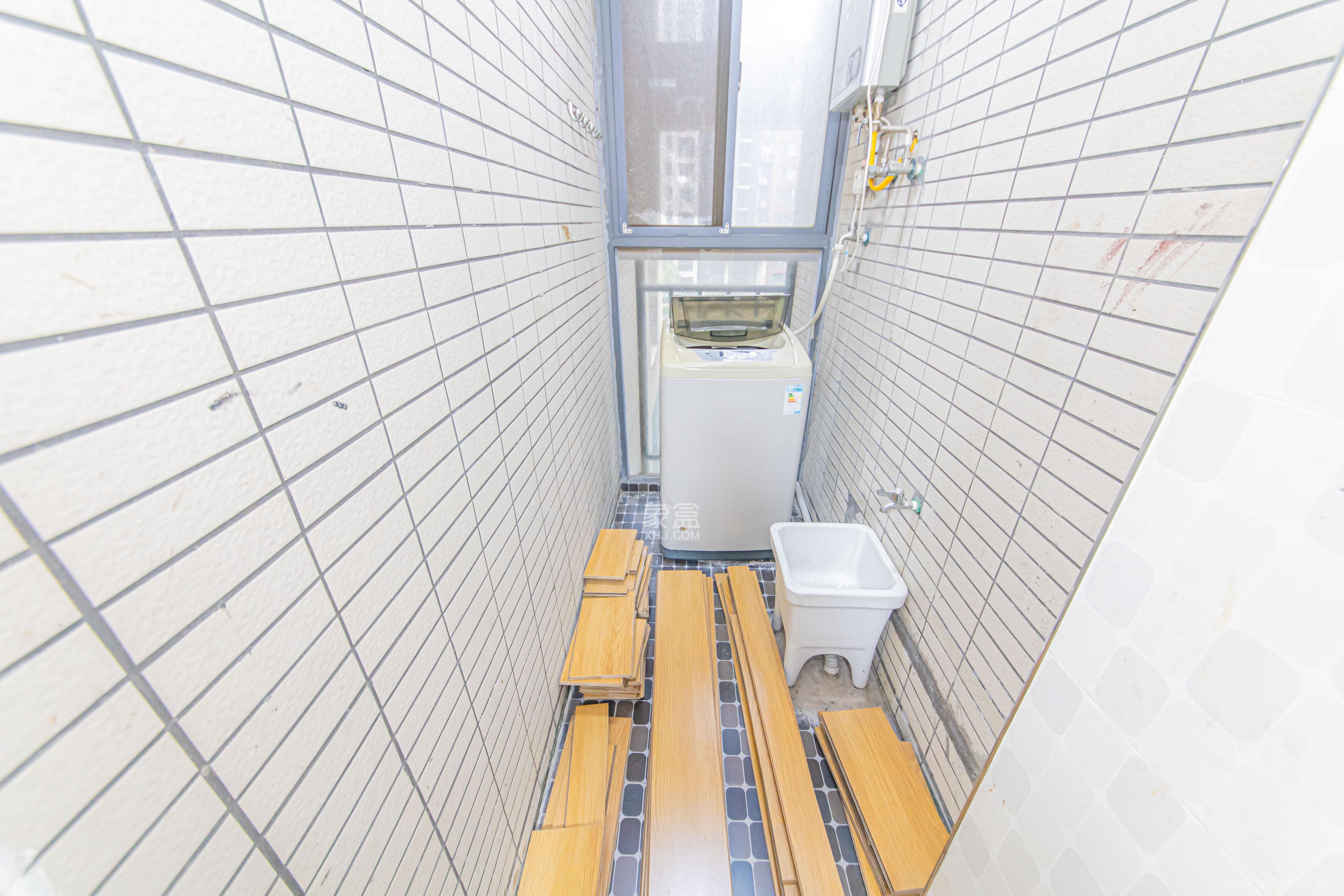 中信文化广场（中信新城二期）  2室2厅1卫   55.00万厨房