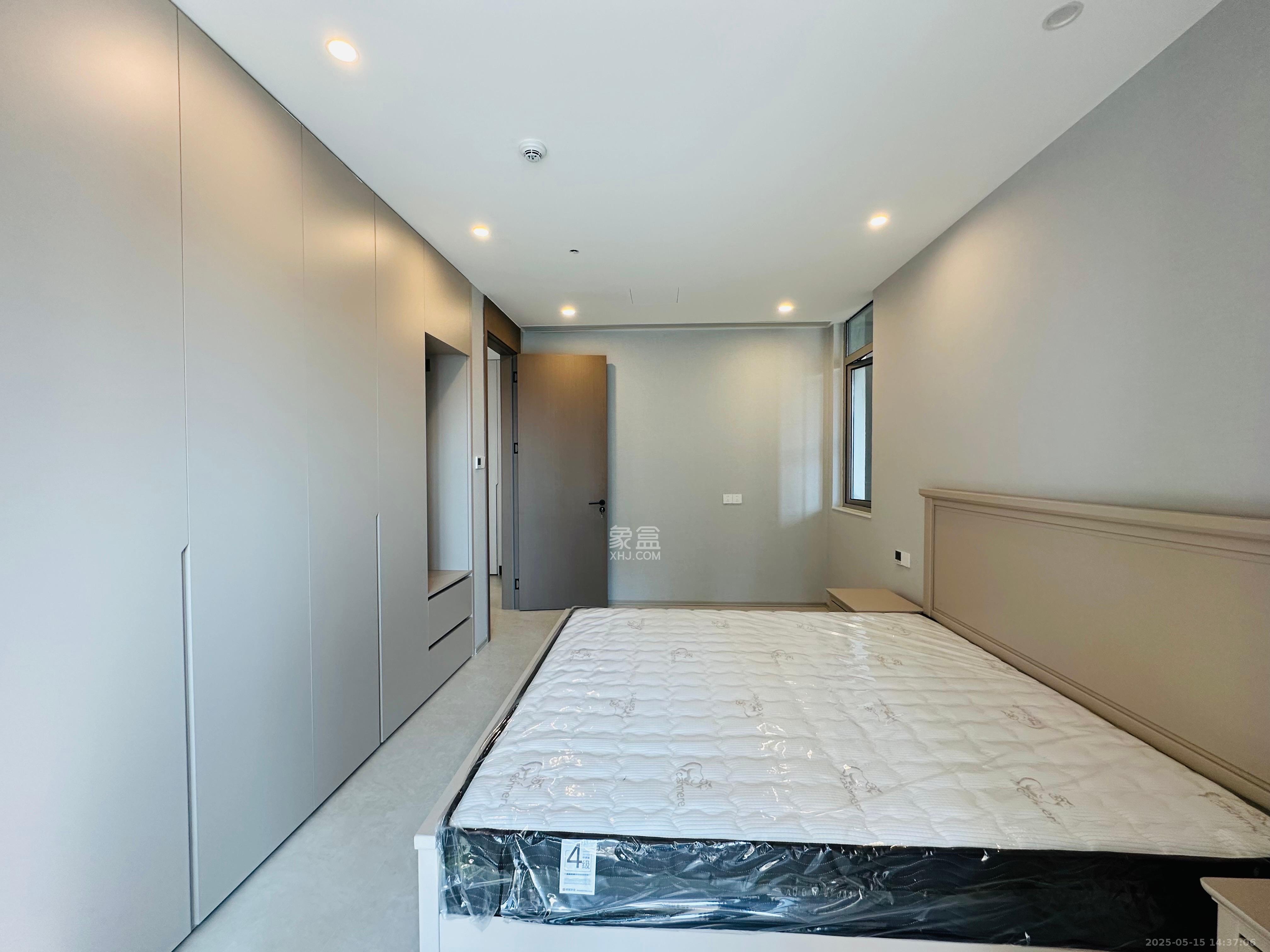 正荣梅溪紫阙台  4室2厅2卫   12000.00元/月室内图