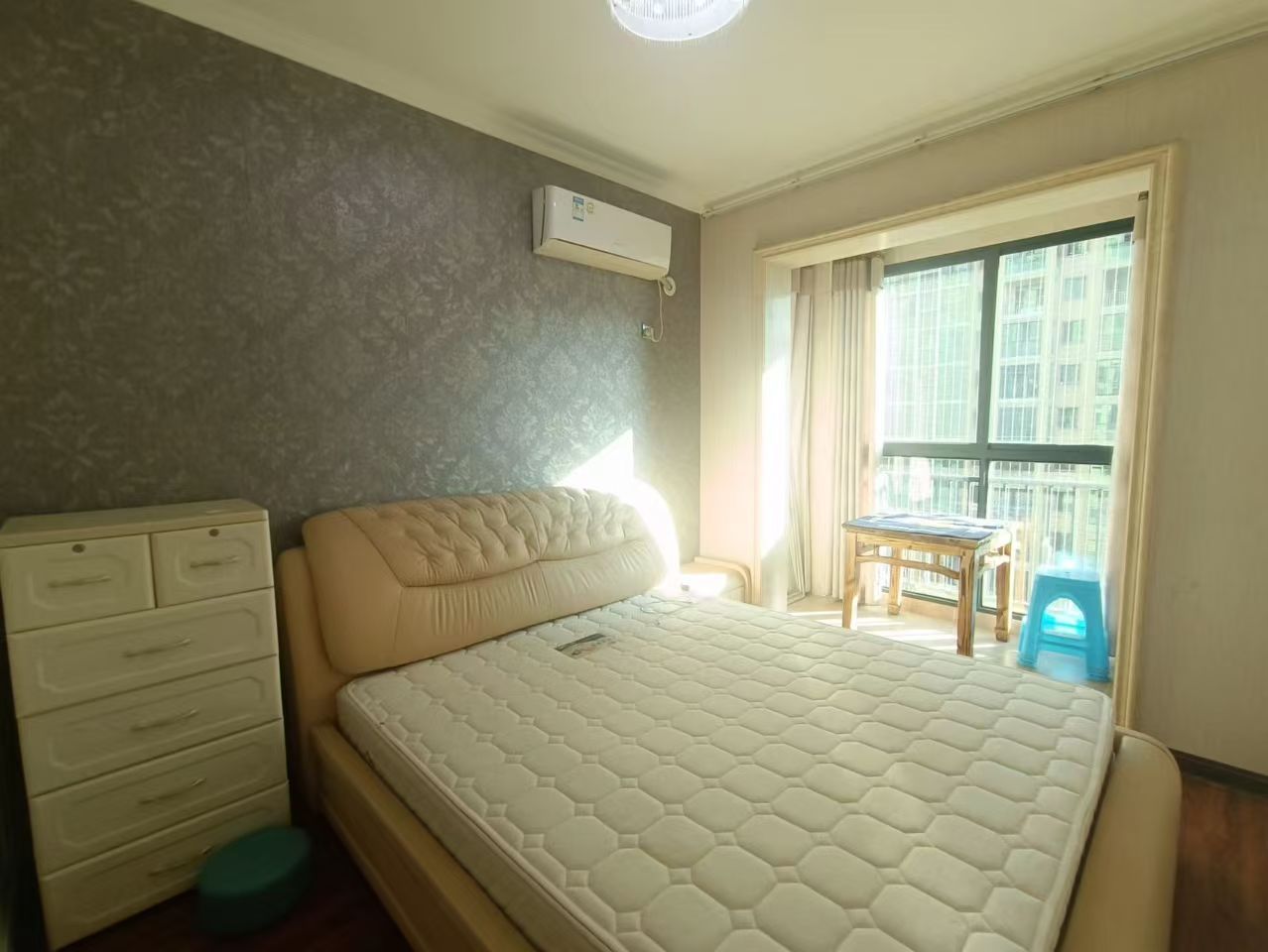 水映豪廷(一,二,三期) 3室2厅2卫 2500.0元/月 水映豪廷(一,二,三期) 3室2厅2卫 2500.0元/月室内图