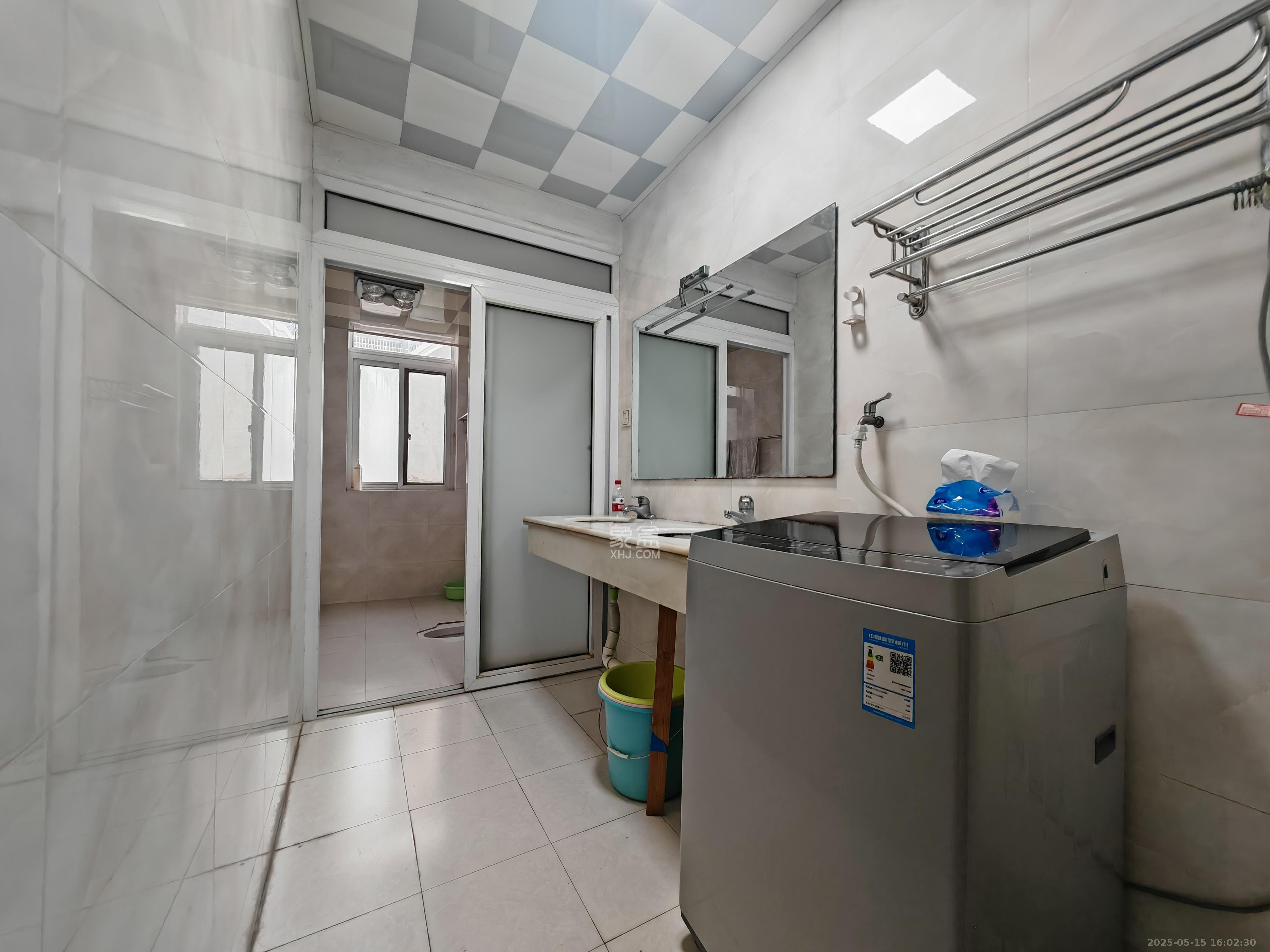 科大佳园南苑 3室2厅2卫 2500.0元/月 科大佳园南苑 3室2厅2卫 2500.0元/月室内图