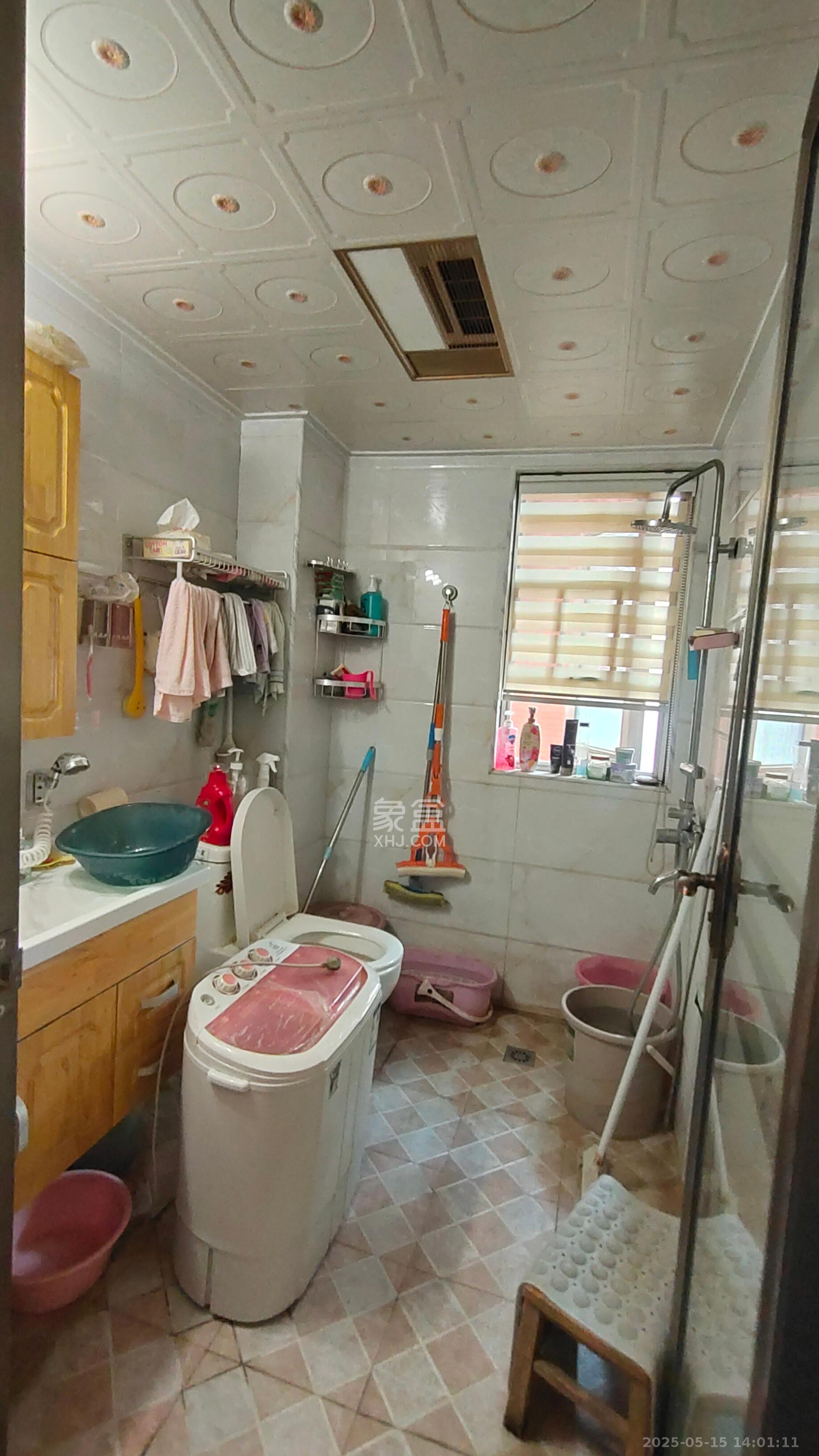 丽发新城 2室2厅1卫 1750.0元/月 丽发新城 2室2厅1卫 1750.0元/月室内图