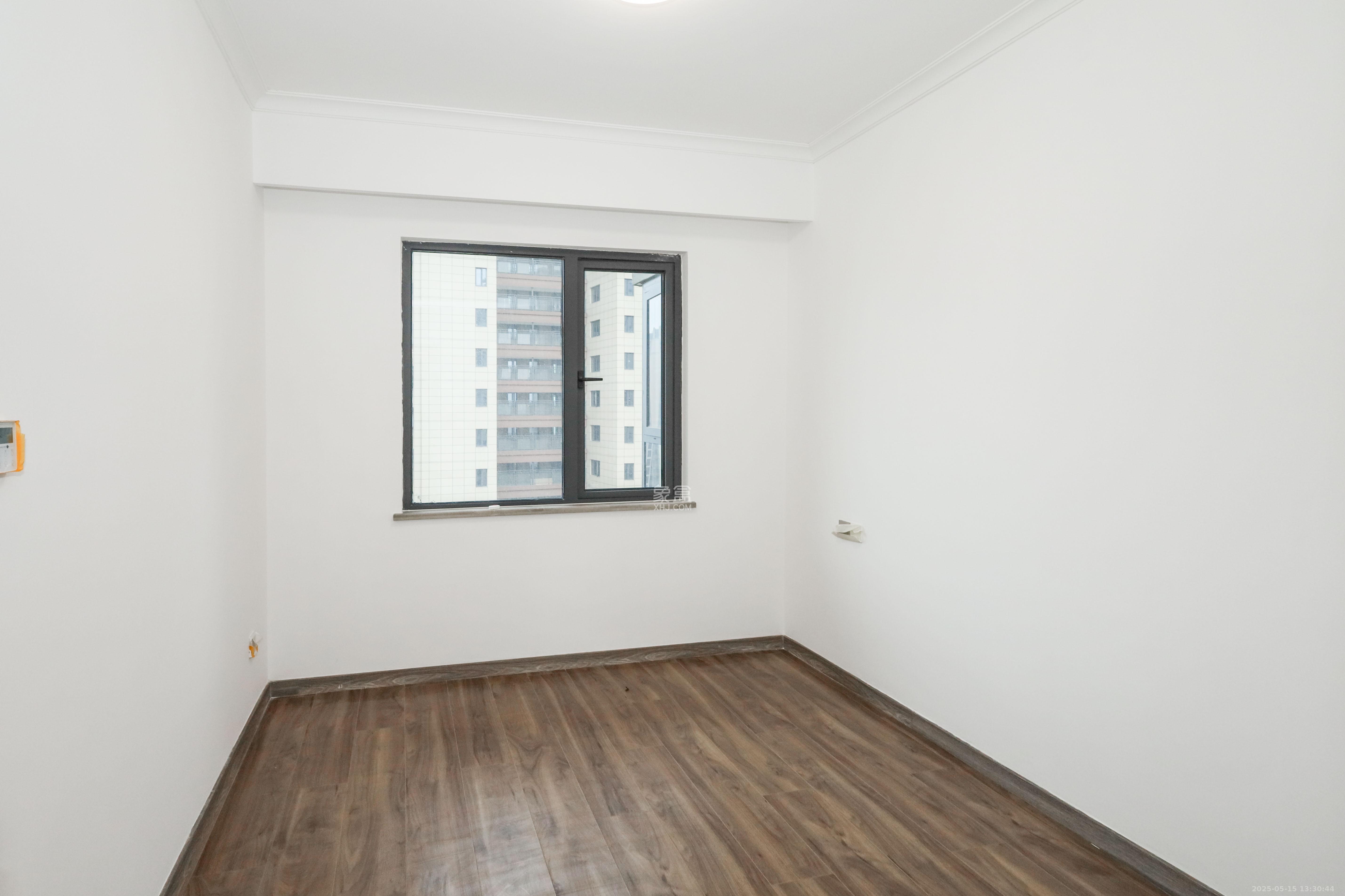 梦想新天地 3室2厅1卫 148.0万 梦想新天地 3室2厅1卫 148.0万卧室