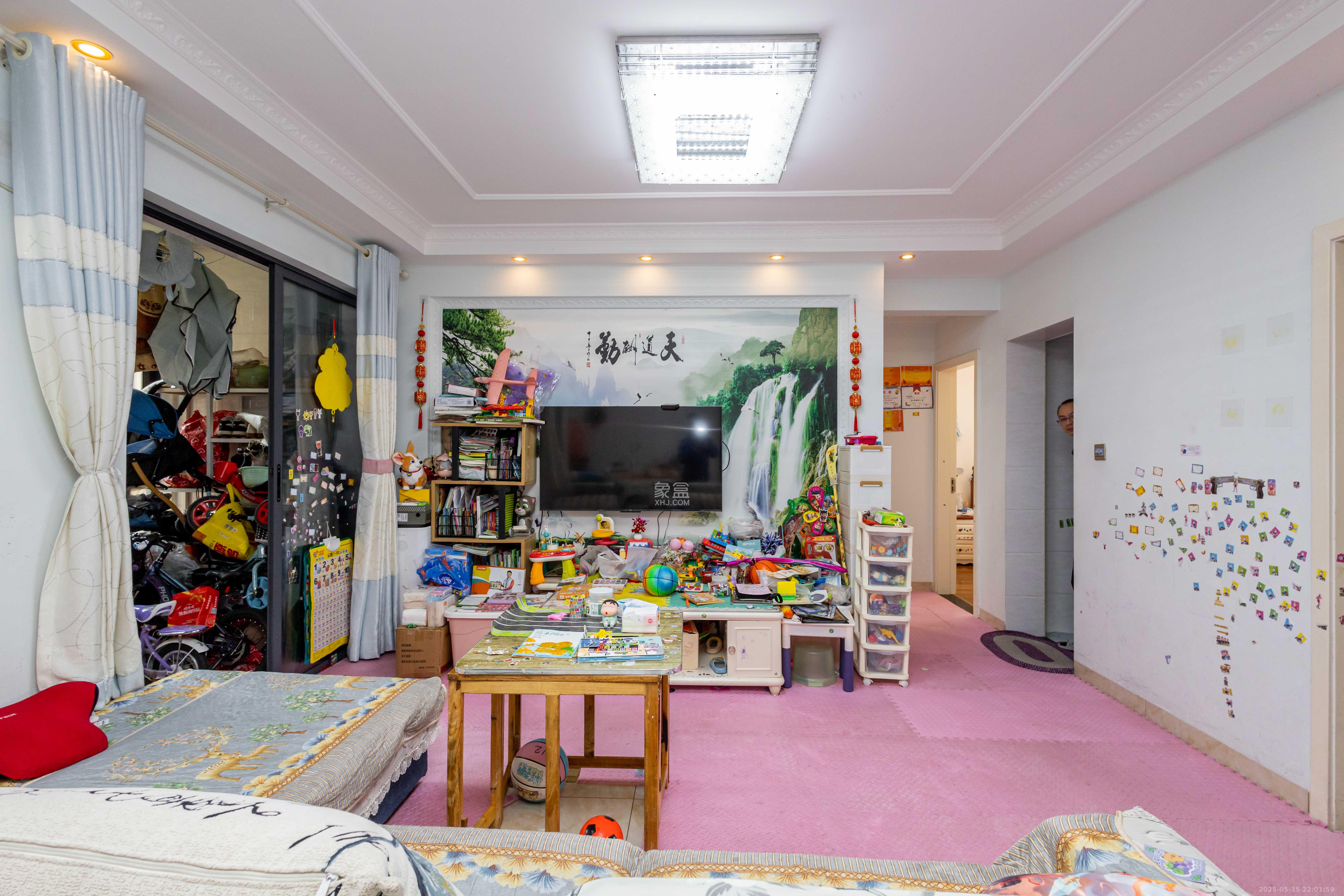 中国铁建国际城二期 3室2厅1卫 59.8万 中国铁建国际城二期 3室2厅1卫 59.8万客厅