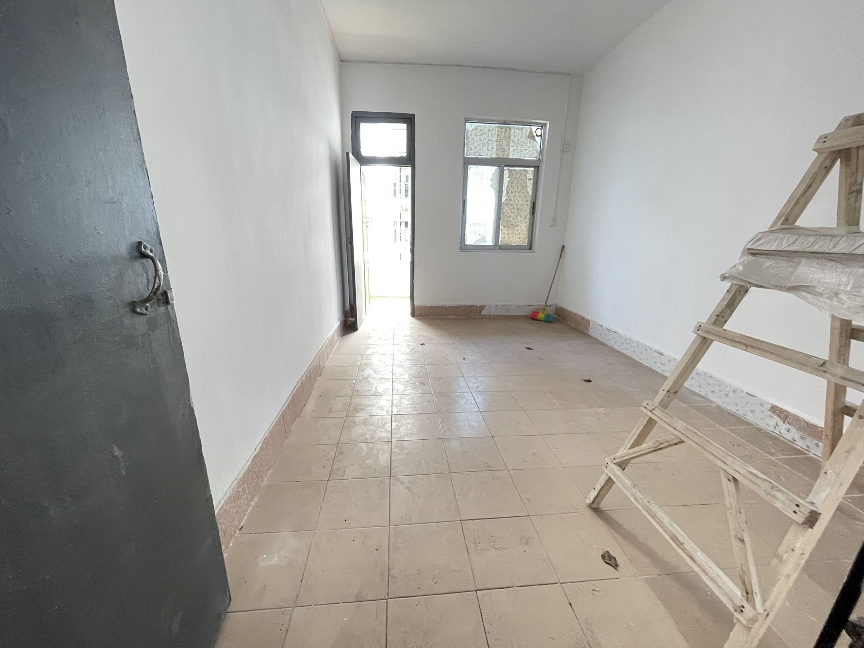 市建筑设计院宿舍(龙华二横路8号) 1室2厅1卫 58.0万 市建筑设计院宿舍(龙华二横路8号) 1室2厅1卫 58.0万室内图