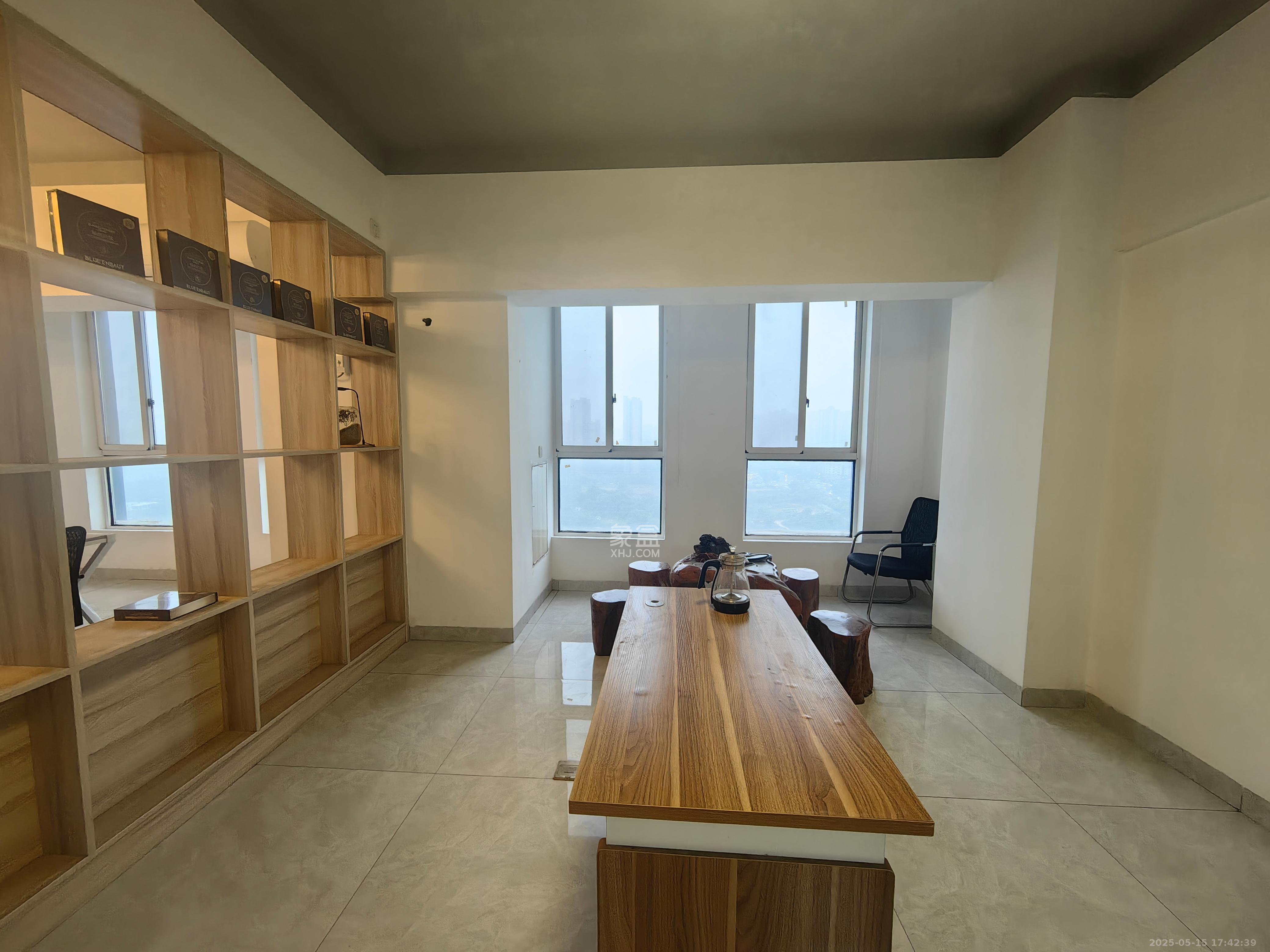 MOMA当代广场  2室1厅1卫    2200.0元/月 MOMA当代广场  2室1厅1卫    2200.0元/月室内图