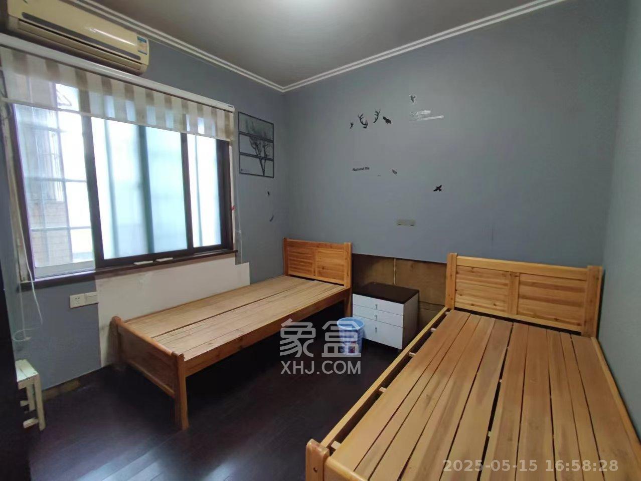 万顺家园  4室2厅2卫   4200.00元/月室内图