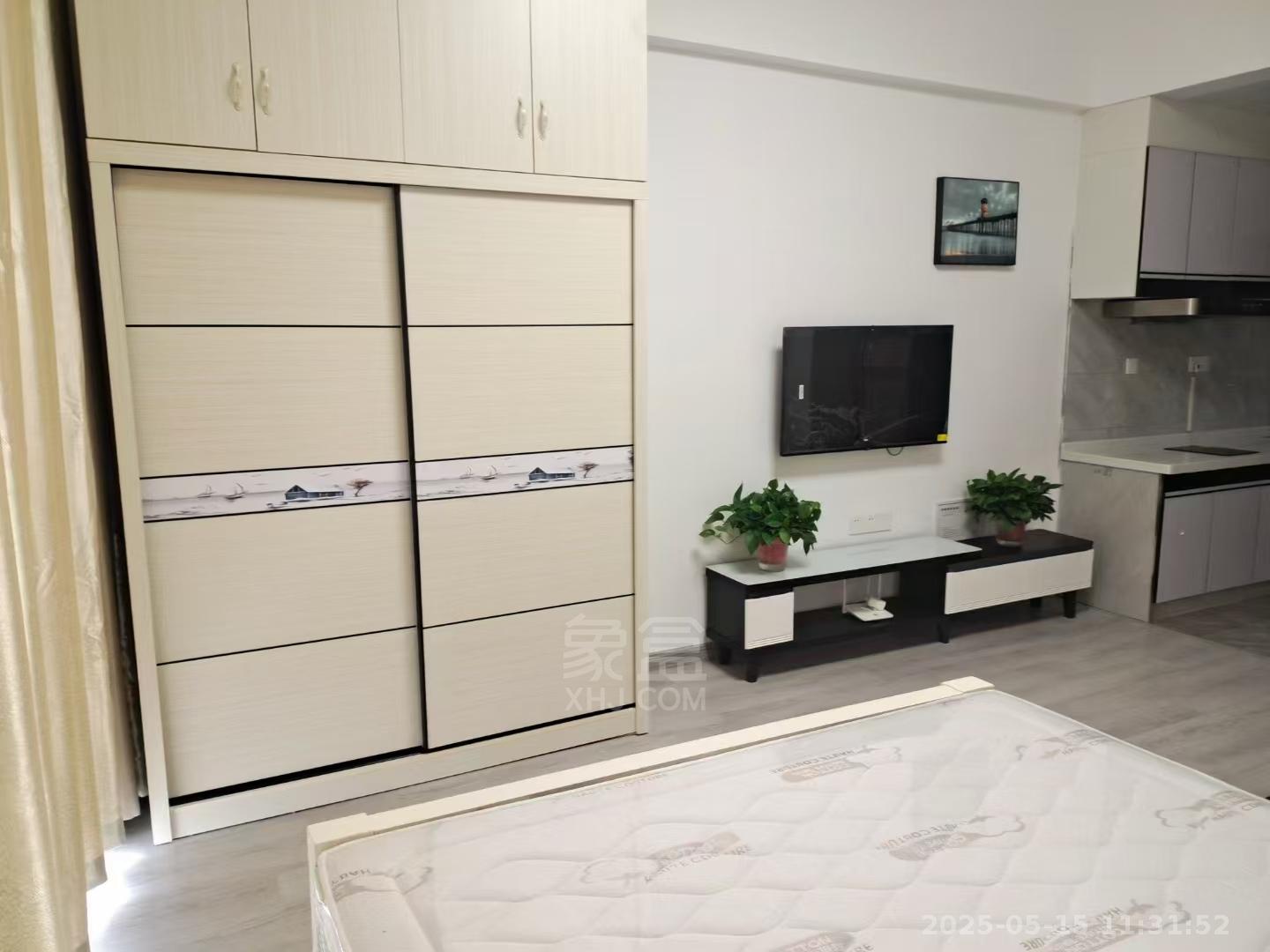 朗廷览江  1室1厅1卫   1200.00元/月室内图