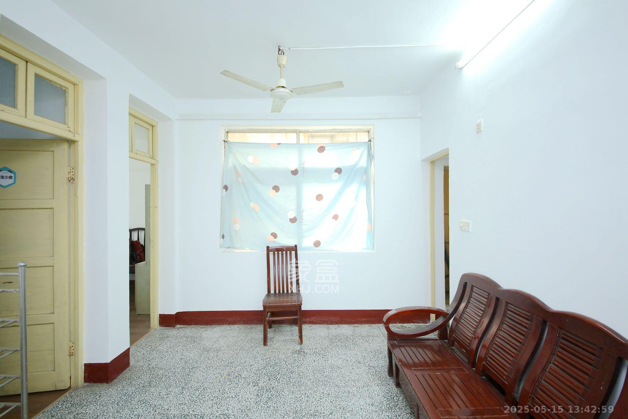 湖南省国防科技工业园（军工苑）  3室1厅1卫    2800.0元/月