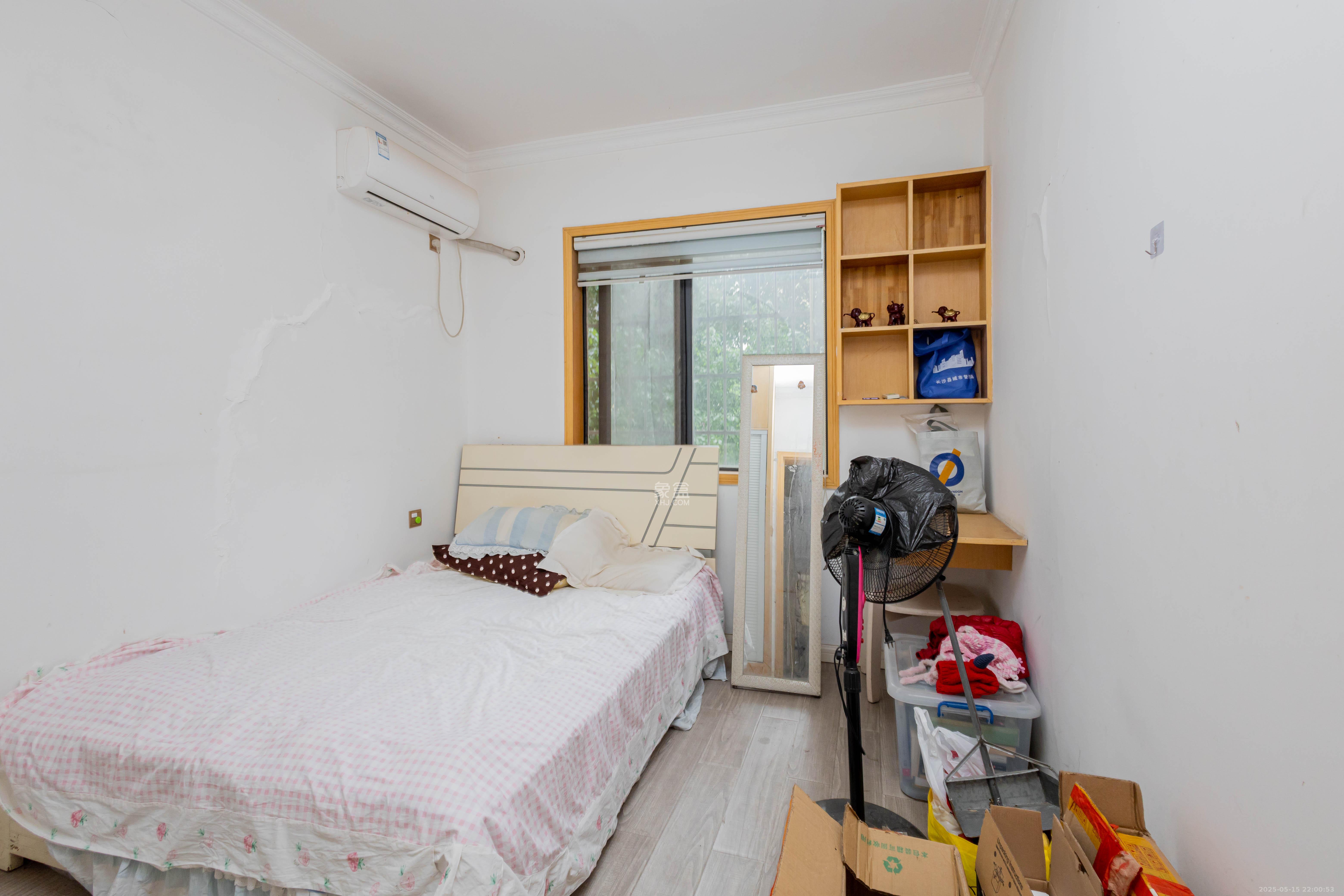 中国铁建国际城一期 3室2厅2卫 69.0万 中国铁建国际城一期 3室2厅2卫 69.0万卧室