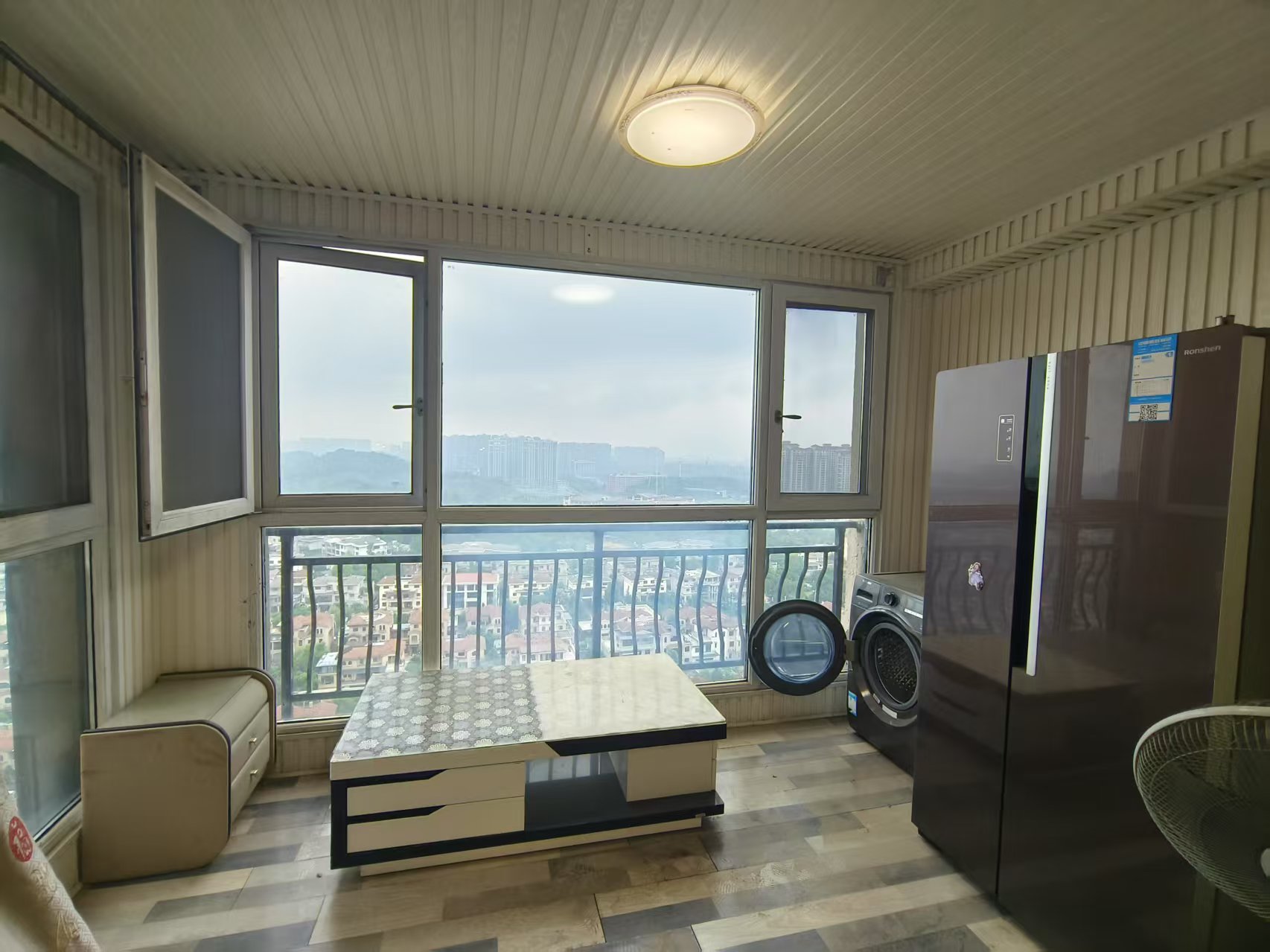 碧桂园 3室2厅2卫 1400.0元/月 碧桂园 3室2厅2卫 1400.0元/月室内图