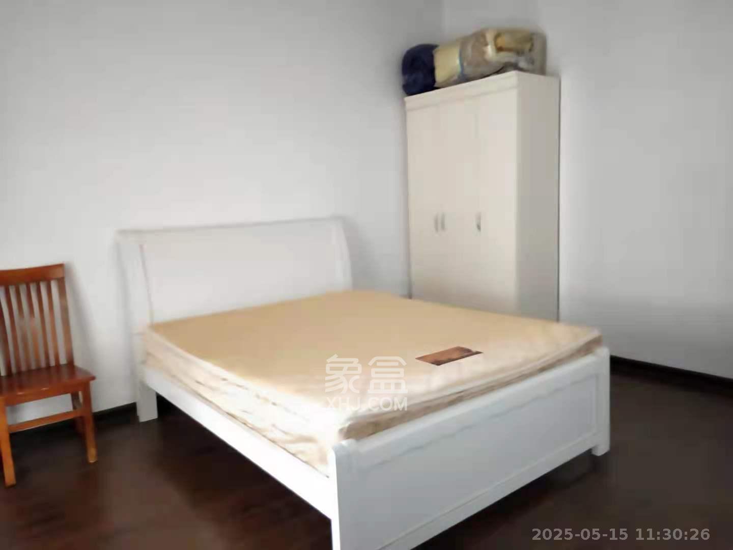长房时代城  1室2厅1卫   2800.00元/月室内图