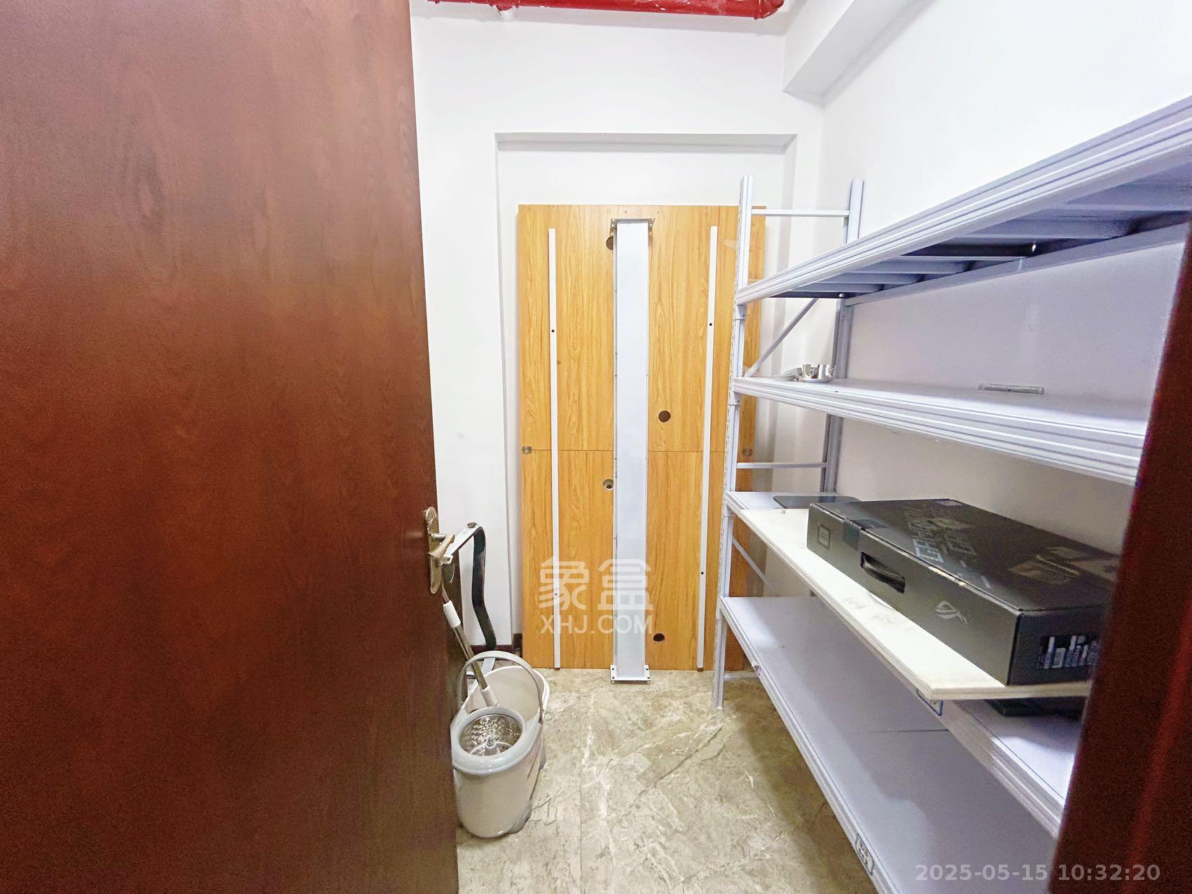 北辰三角洲B1E1区 3室1厅1卫 11000.0元/月 北辰三角洲B1E1区 3室1厅1卫 11000.0元/月室内图