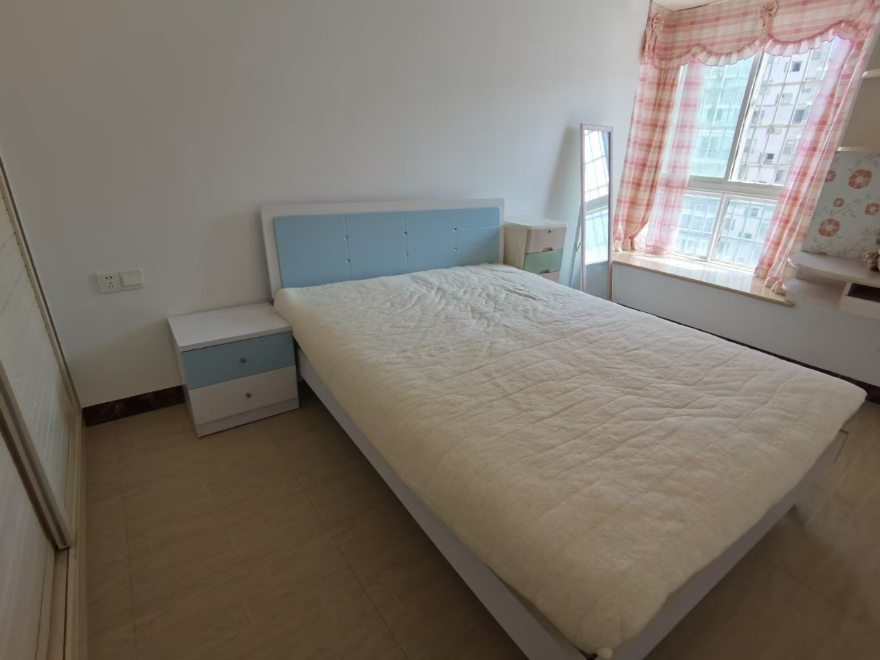 桂花园  2室2厅1卫   1600.00元/月室内图