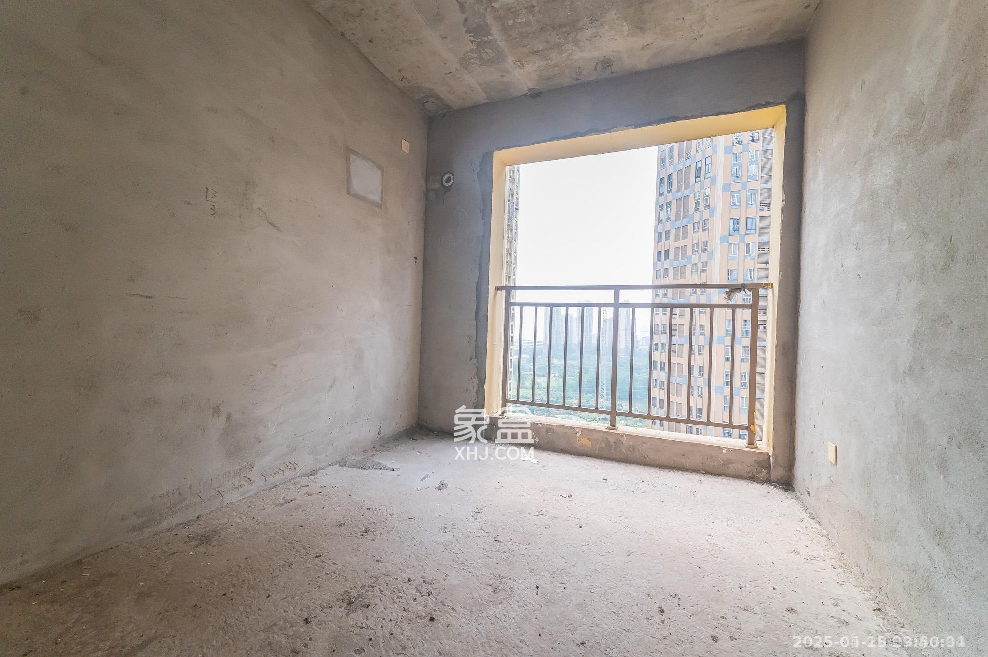 MOMA当代广场  3室2厅2卫    900.0元/月 MOMA当代广场  3室2厅2卫    900.0元/月室内图