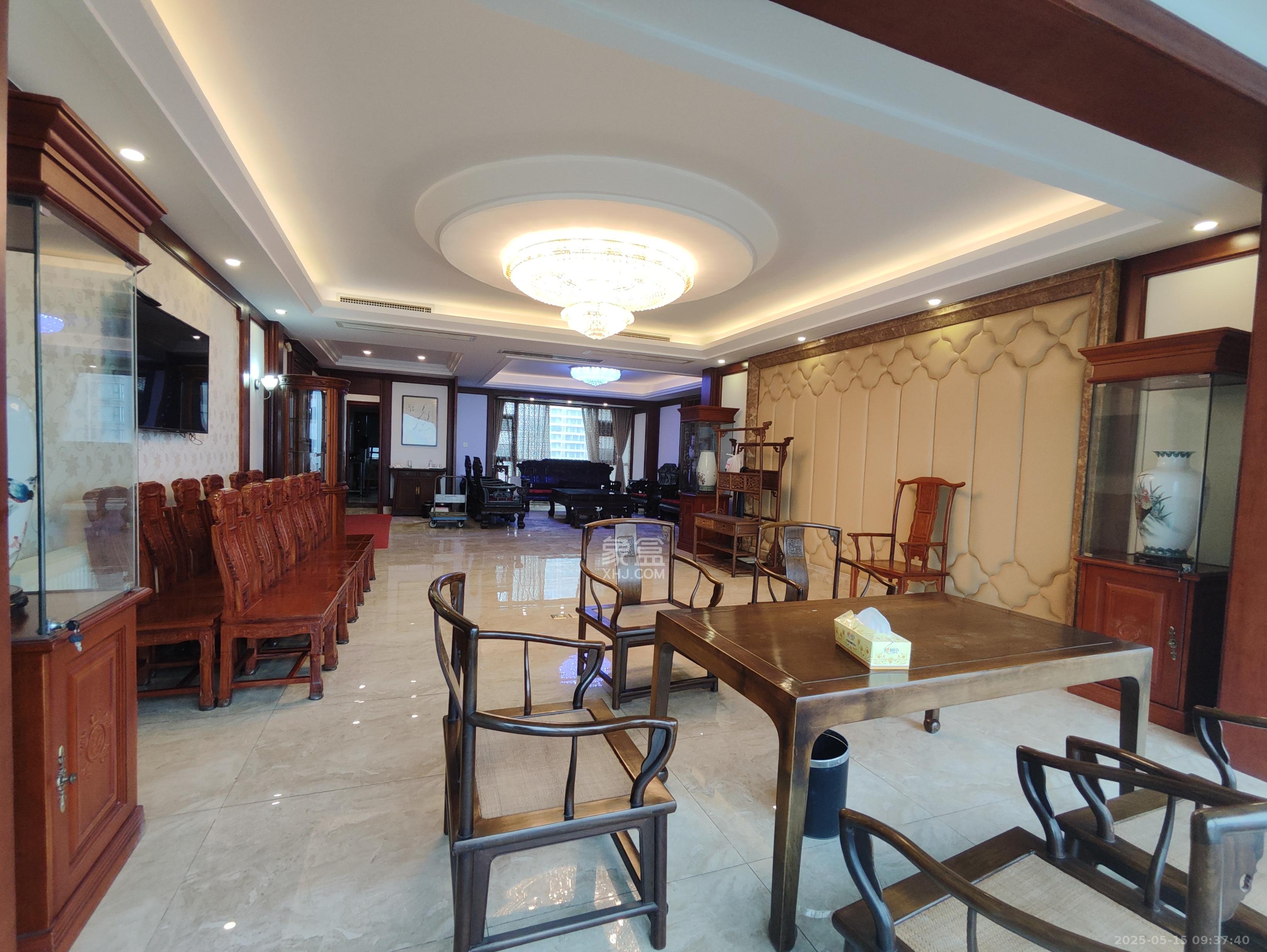 藏珑湖上国际花园 5室2厅3卫 15000.0元/月 藏珑湖上国际花园 5室2厅3卫 15000.0元/月室内图