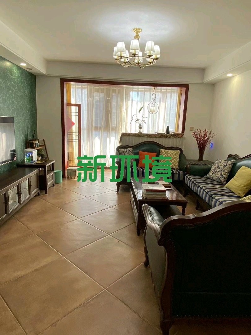 东方明珠  3室2厅2卫   82.00万