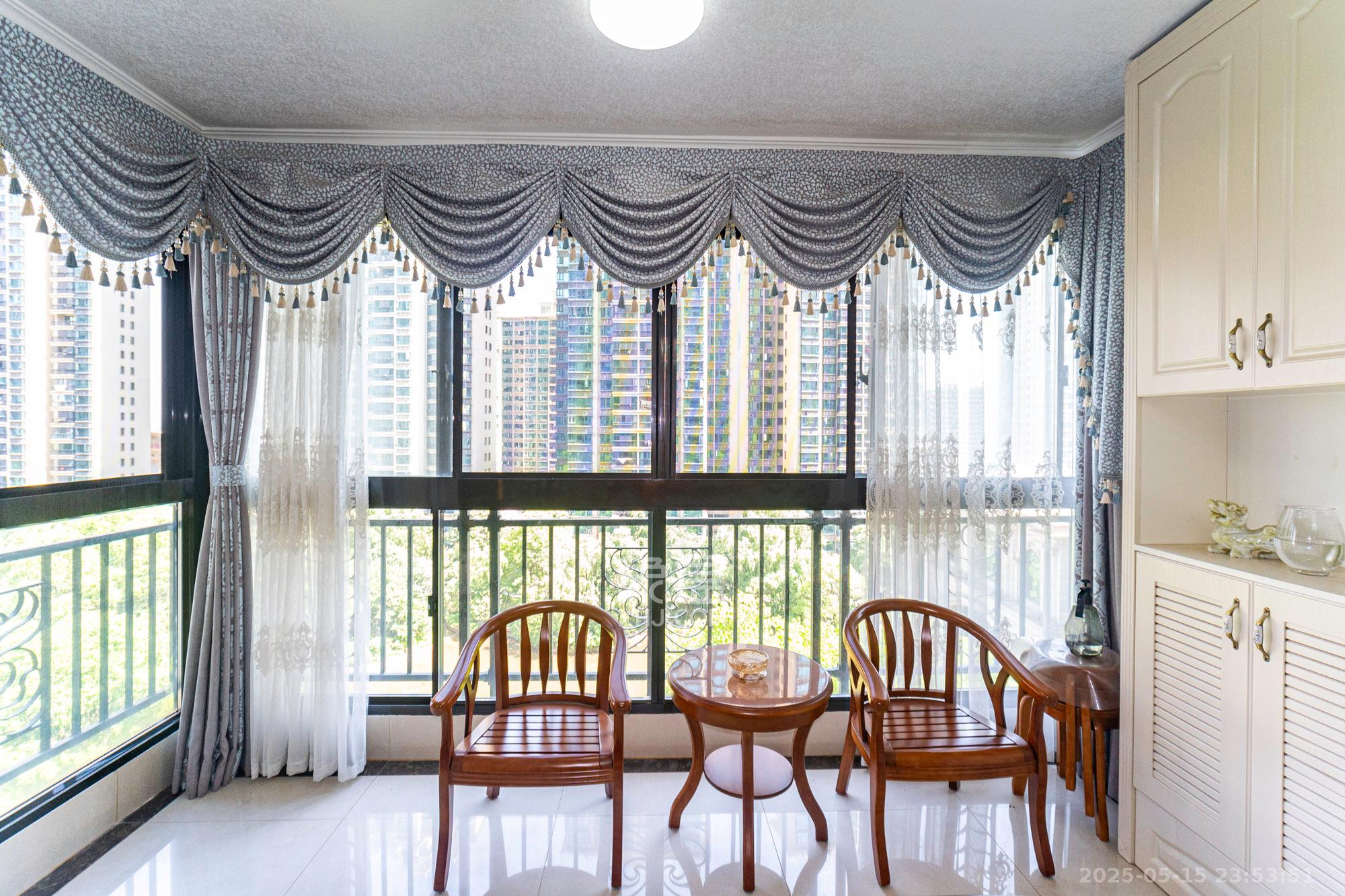 恒大翡翠华庭 3室2厅1卫 168.0万 恒大翡翠华庭 3室2厅1卫 168.0万阳台