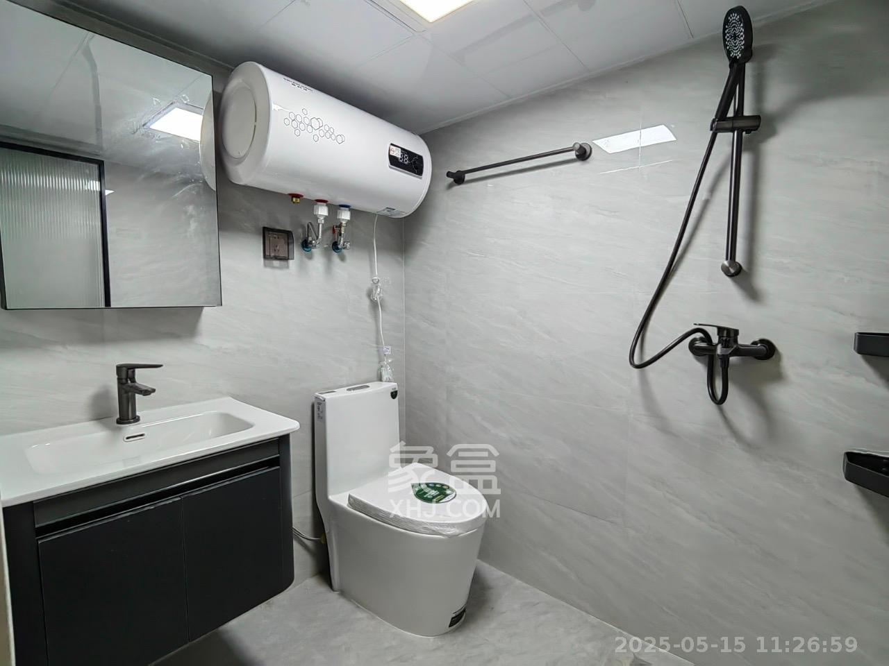 保利中环广场(保利中悦苑) 1室0厅0卫 1500.0元/月 保利中环广场(保利中悦苑) 1室0厅0卫 1500.0元/月室内图