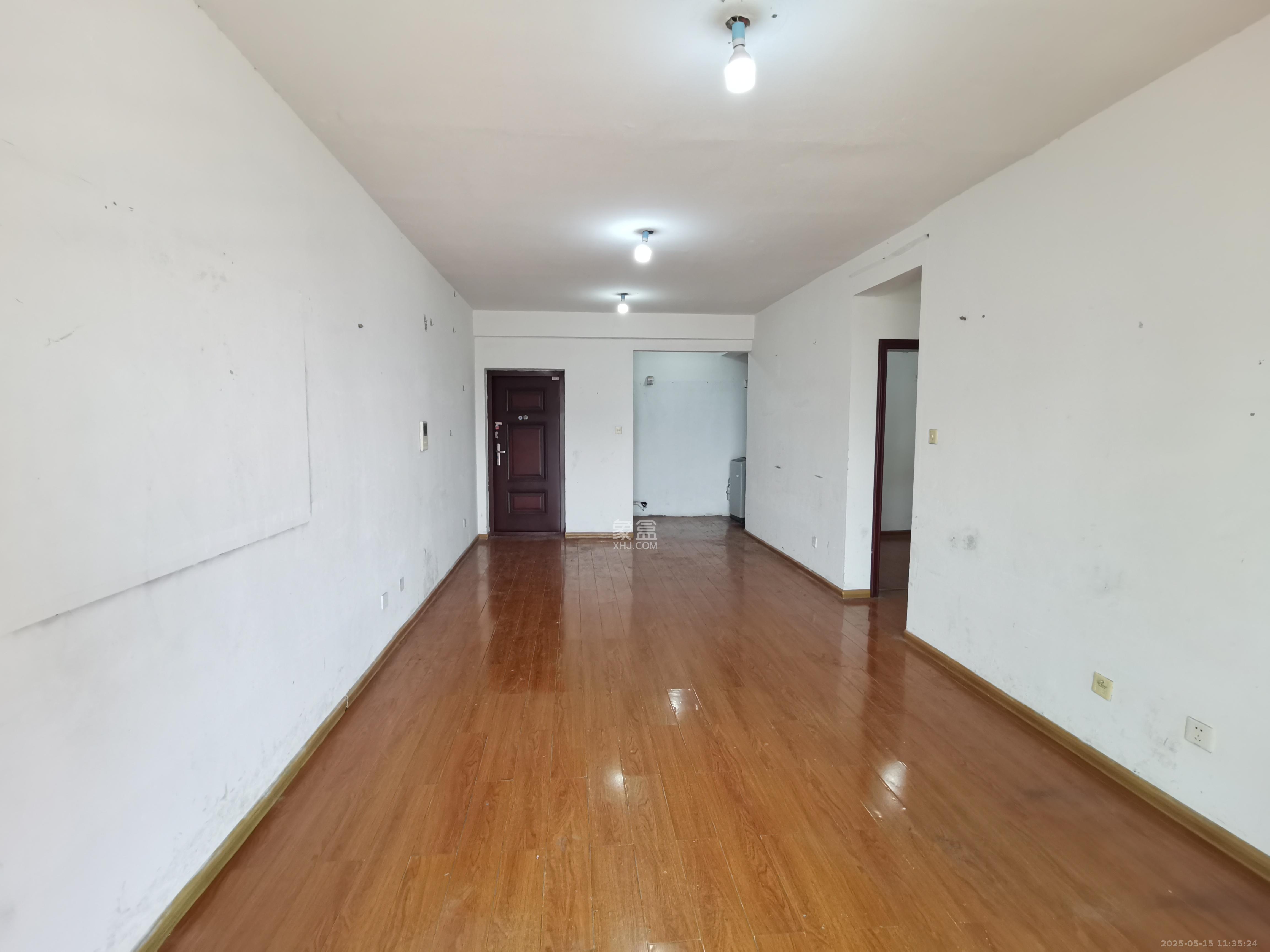 奥克斯广场  3室2厅1卫   1900.00元/月室内图