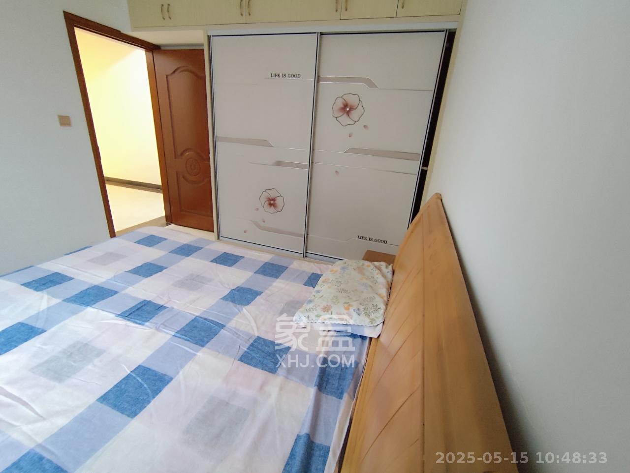 和润园一、二期 3室2厅1卫 2000.0元/月 和润园一、二期 3室2厅1卫 2000.0元/月室内图