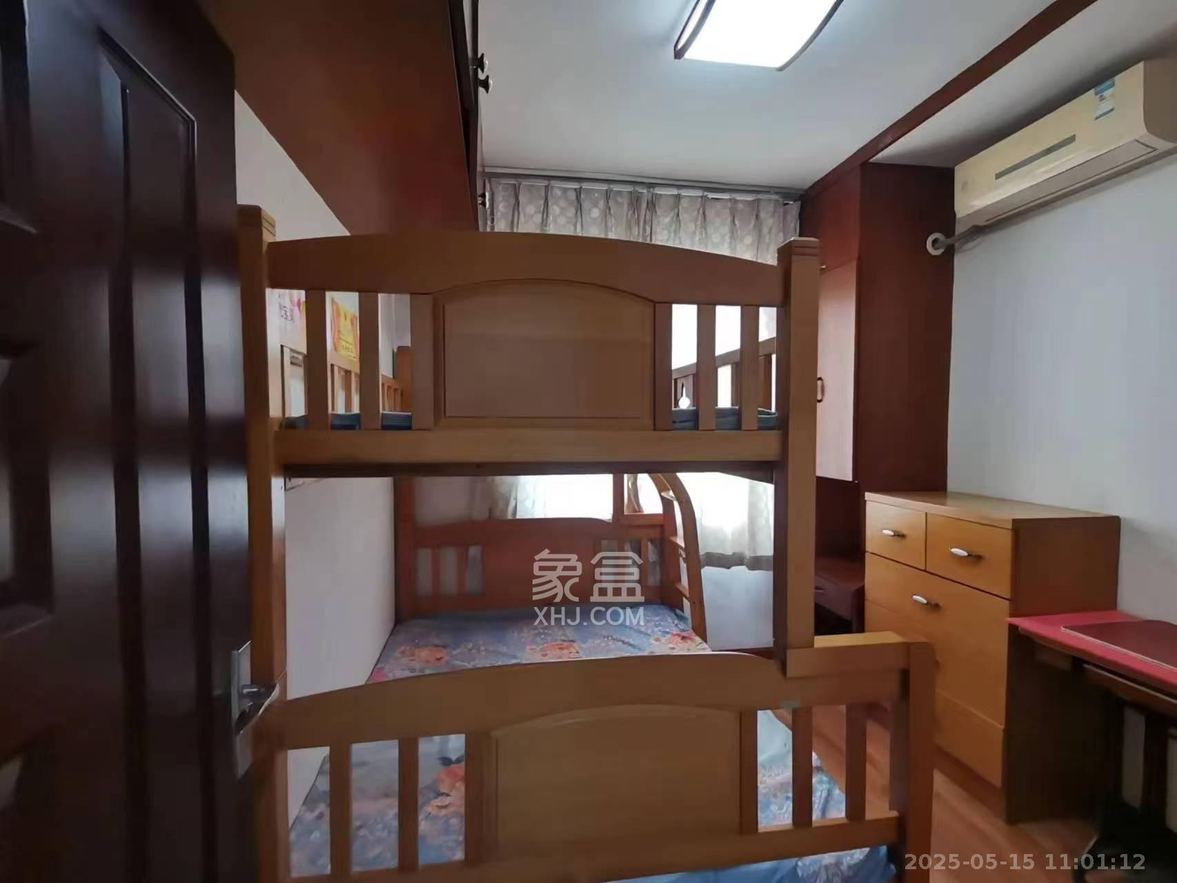 世景华庭 4室2厅2卫 2200.0元/月 世景华庭 4室2厅2卫 2200.0元/月室内图