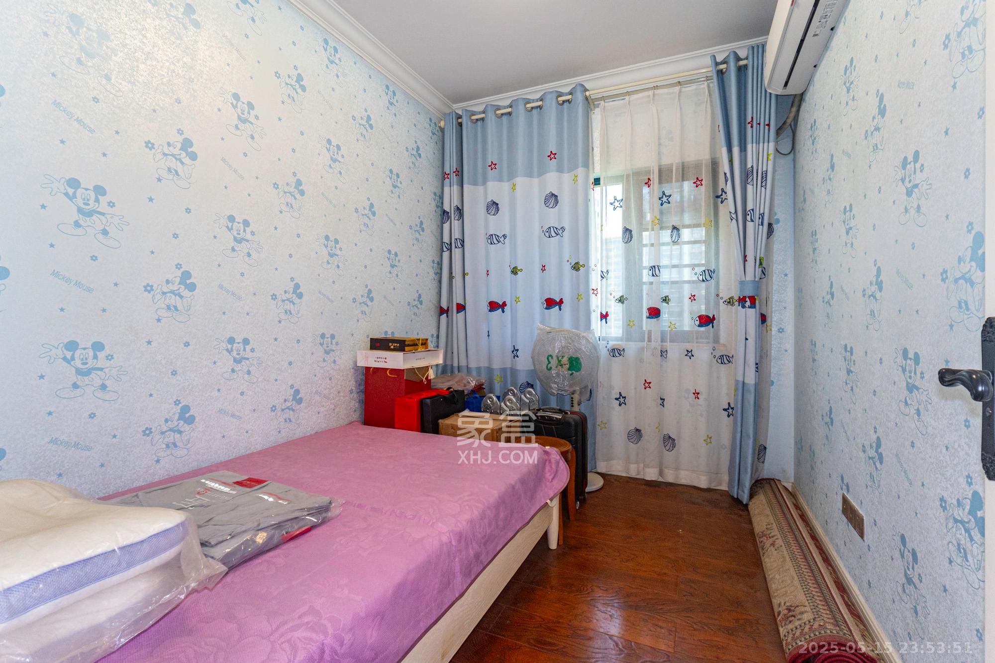 恒大翡翠华庭 3室2厅1卫 168.0万 恒大翡翠华庭 3室2厅1卫 168.0万卧室