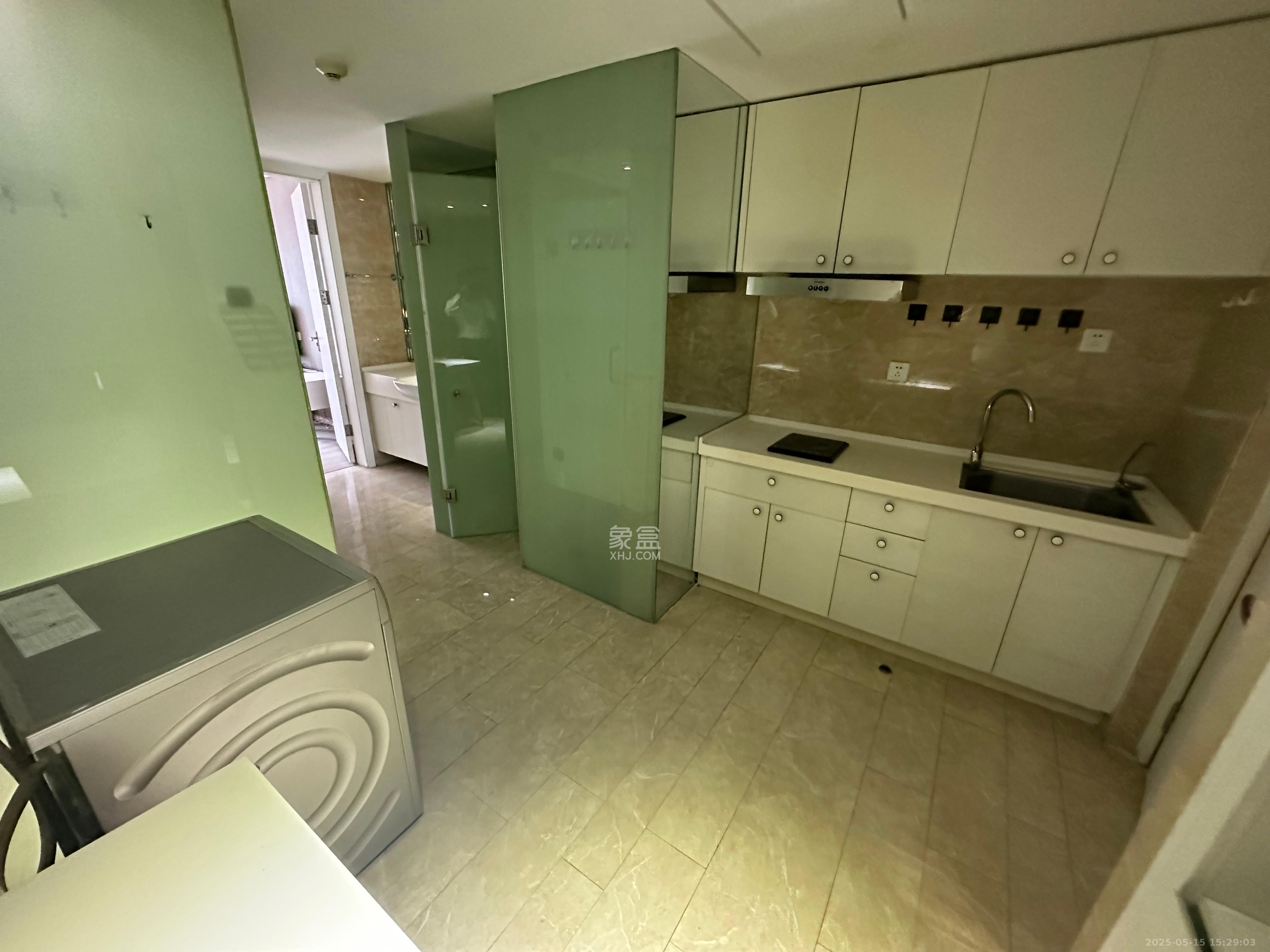 泊富公寓(泊富国际广场) 1室1厅1卫 2800.0元/月 泊富公寓(泊富国际广场) 1室1厅1卫 2800.0元/月室内图