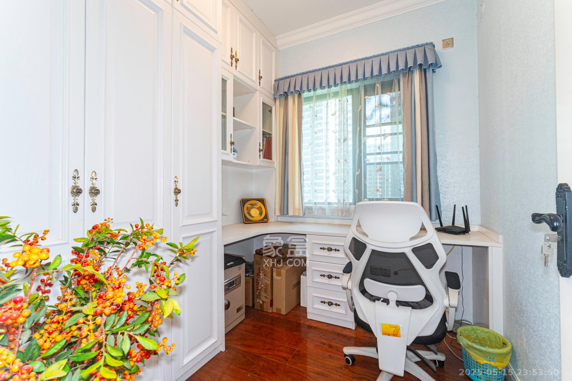 恒大翡翠华庭 3室2厅1卫 168.0万 恒大翡翠华庭 3室2厅1卫 168.0万其他