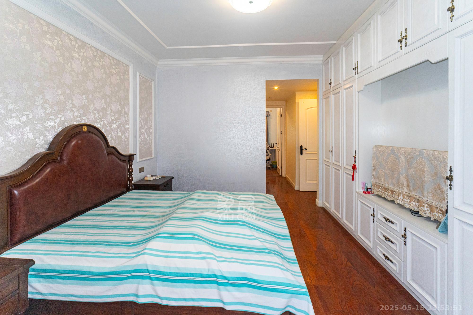 恒大翡翠华庭 3室2厅1卫 168.0万 恒大翡翠华庭 3室2厅1卫 168.0万卧室