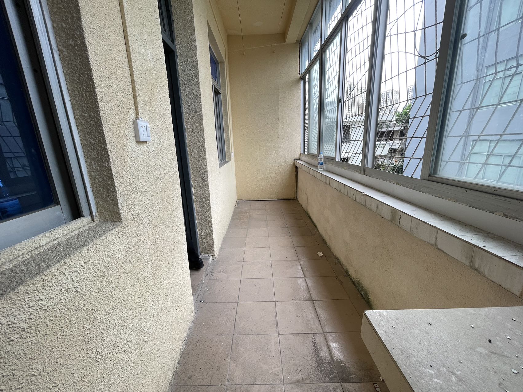 市建筑设计院宿舍(龙华二横路8号) 1室2厅1卫 58.0万 市建筑设计院宿舍(龙华二横路8号) 1室2厅1卫 58.0万室内图