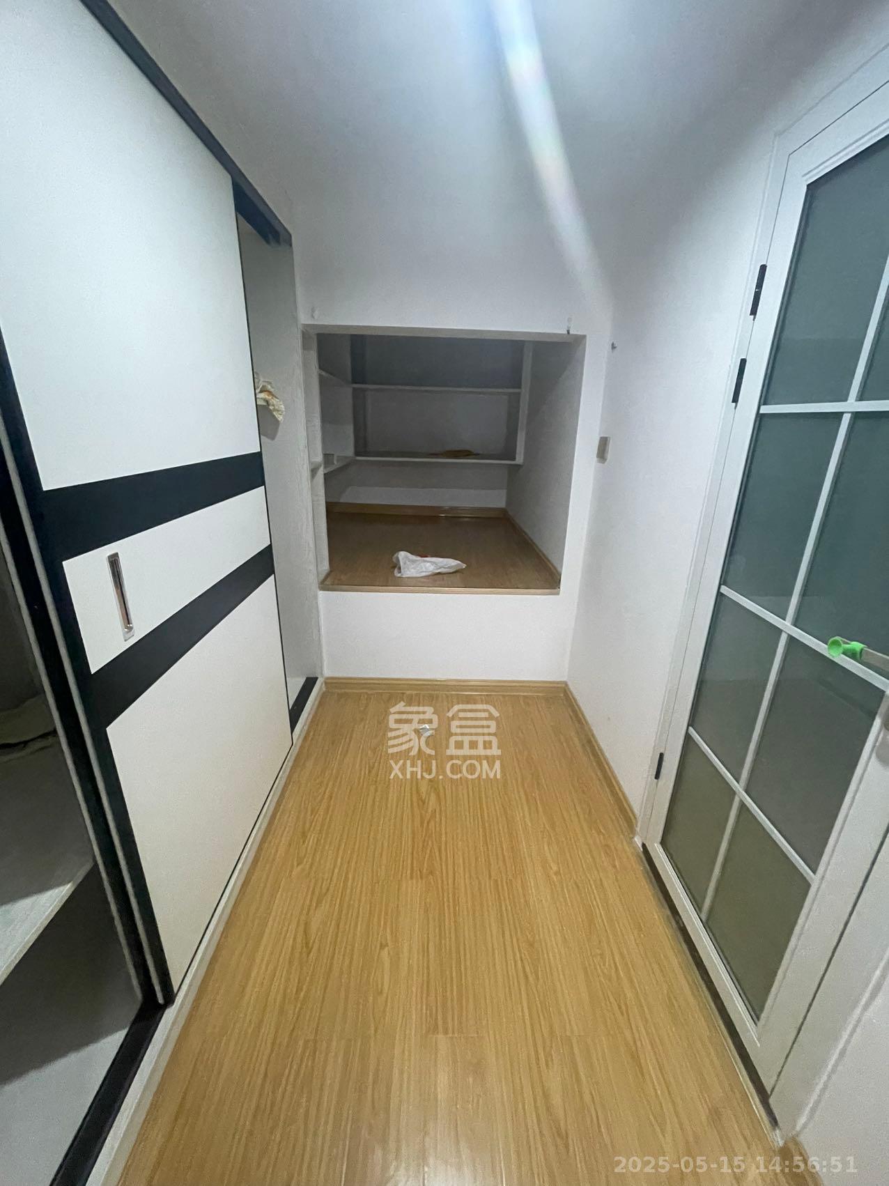 洋湖时代 1室1厅1卫 1280.0元/月 洋湖时代 1室1厅1卫 1280.0元/月室内图